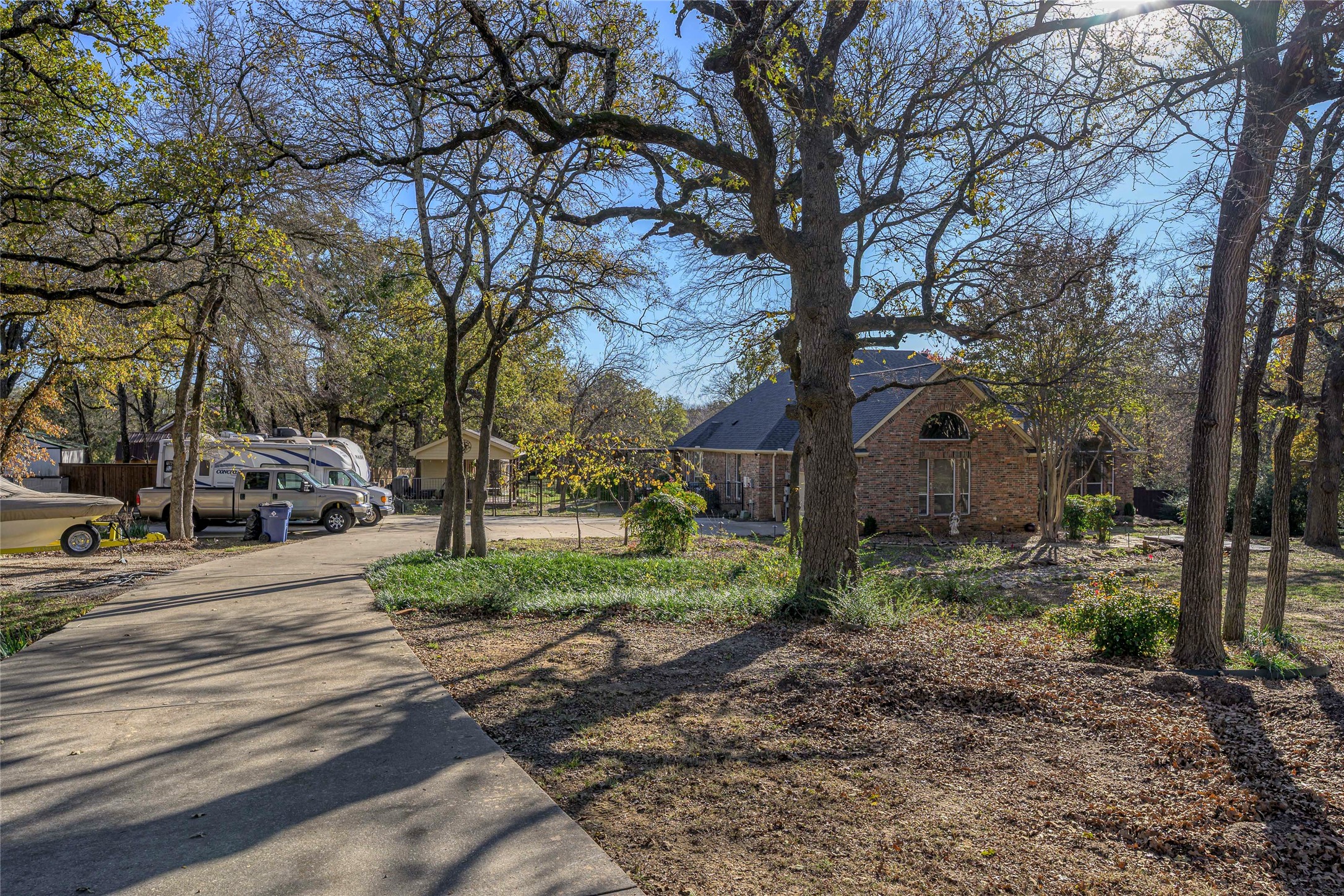 1071 E Oak Shores Drive