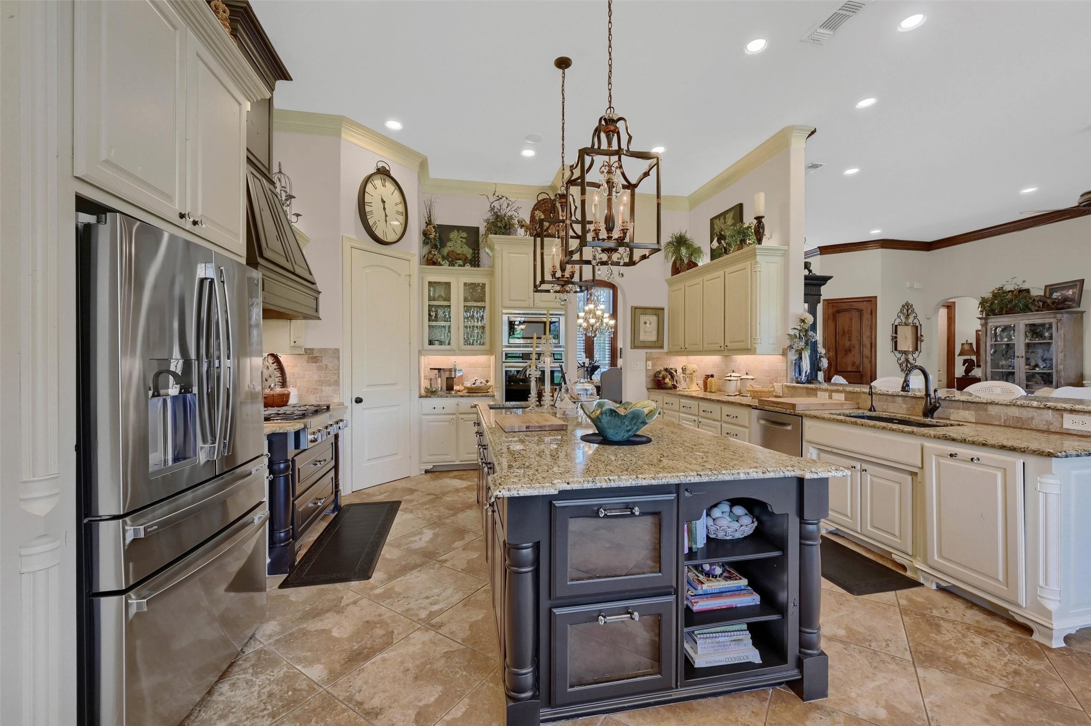 7545 Colton Lane
