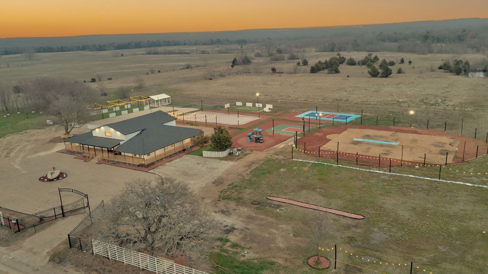 550 County Road 297 Gainesville TX