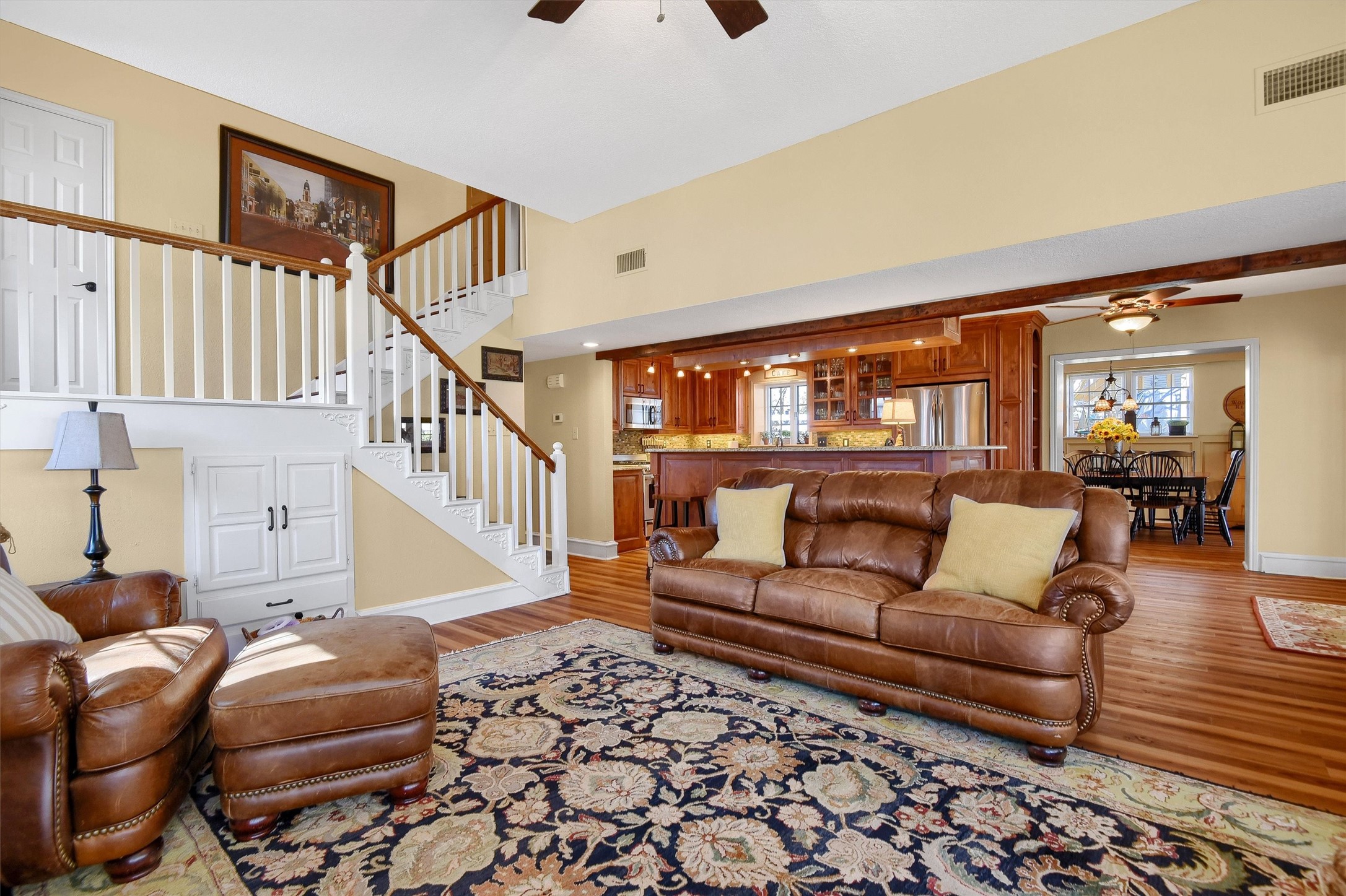 203 W Kiowa Drive