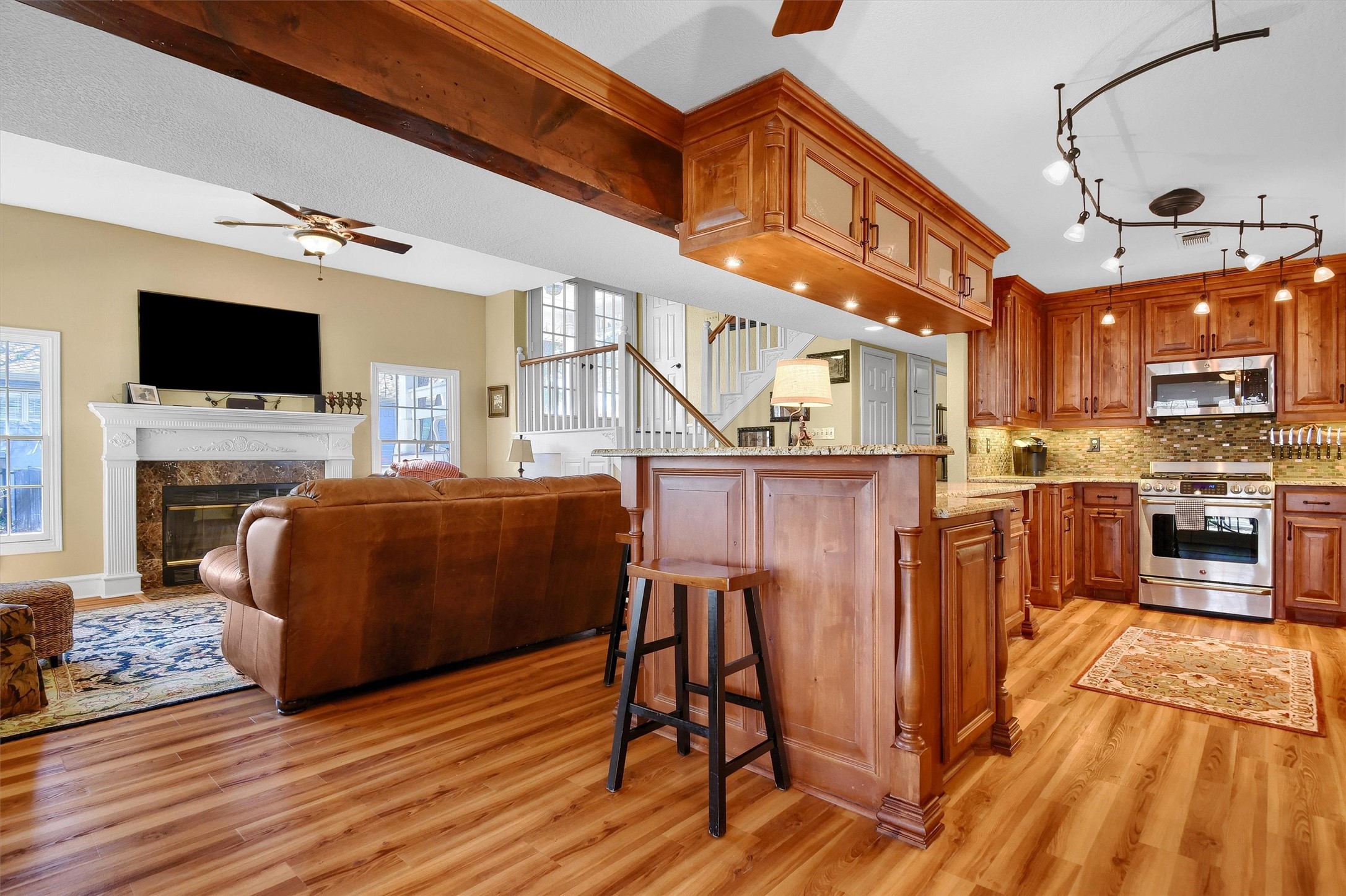 203 W Kiowa Drive