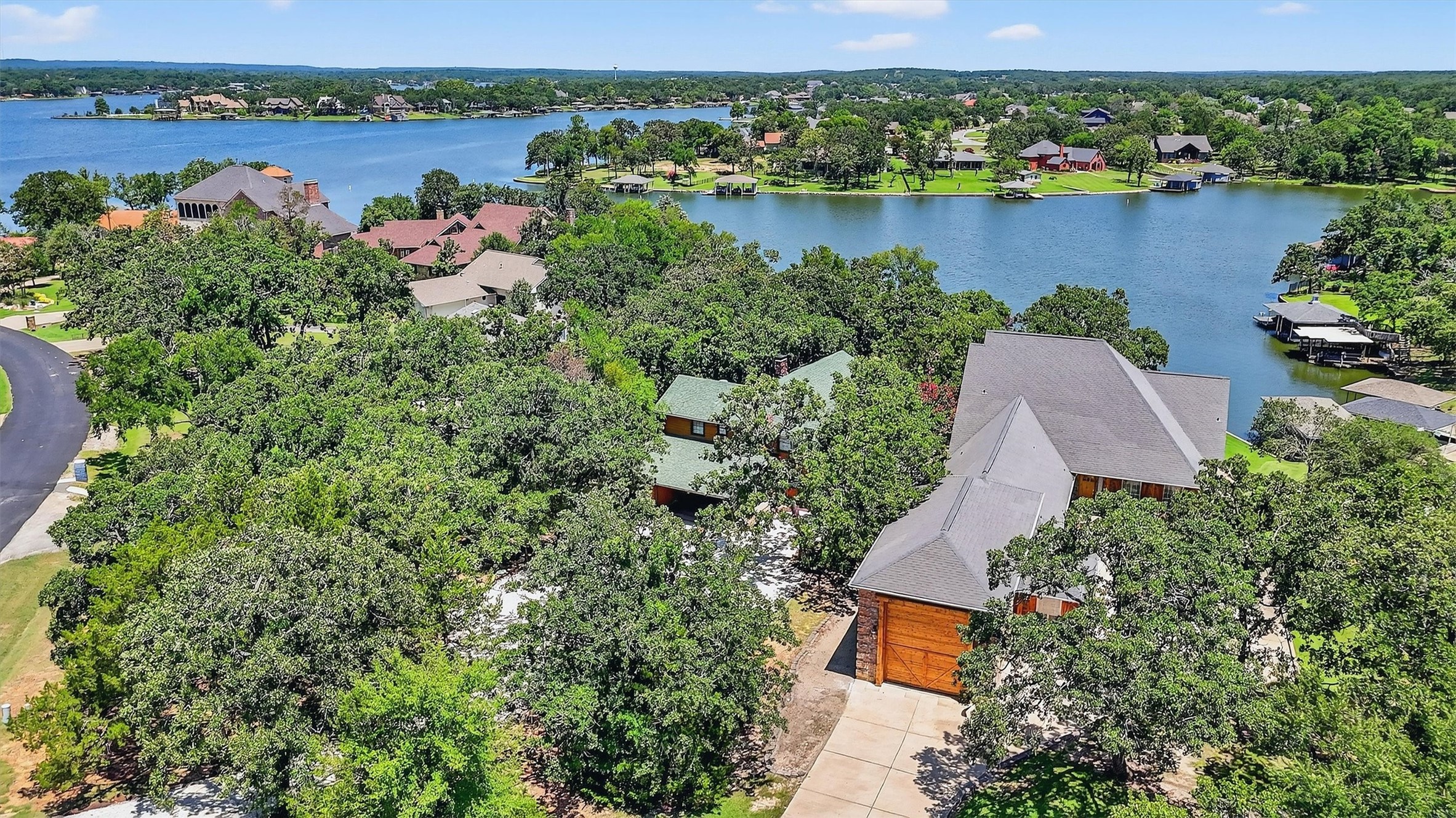 214 Kiowa Drive E