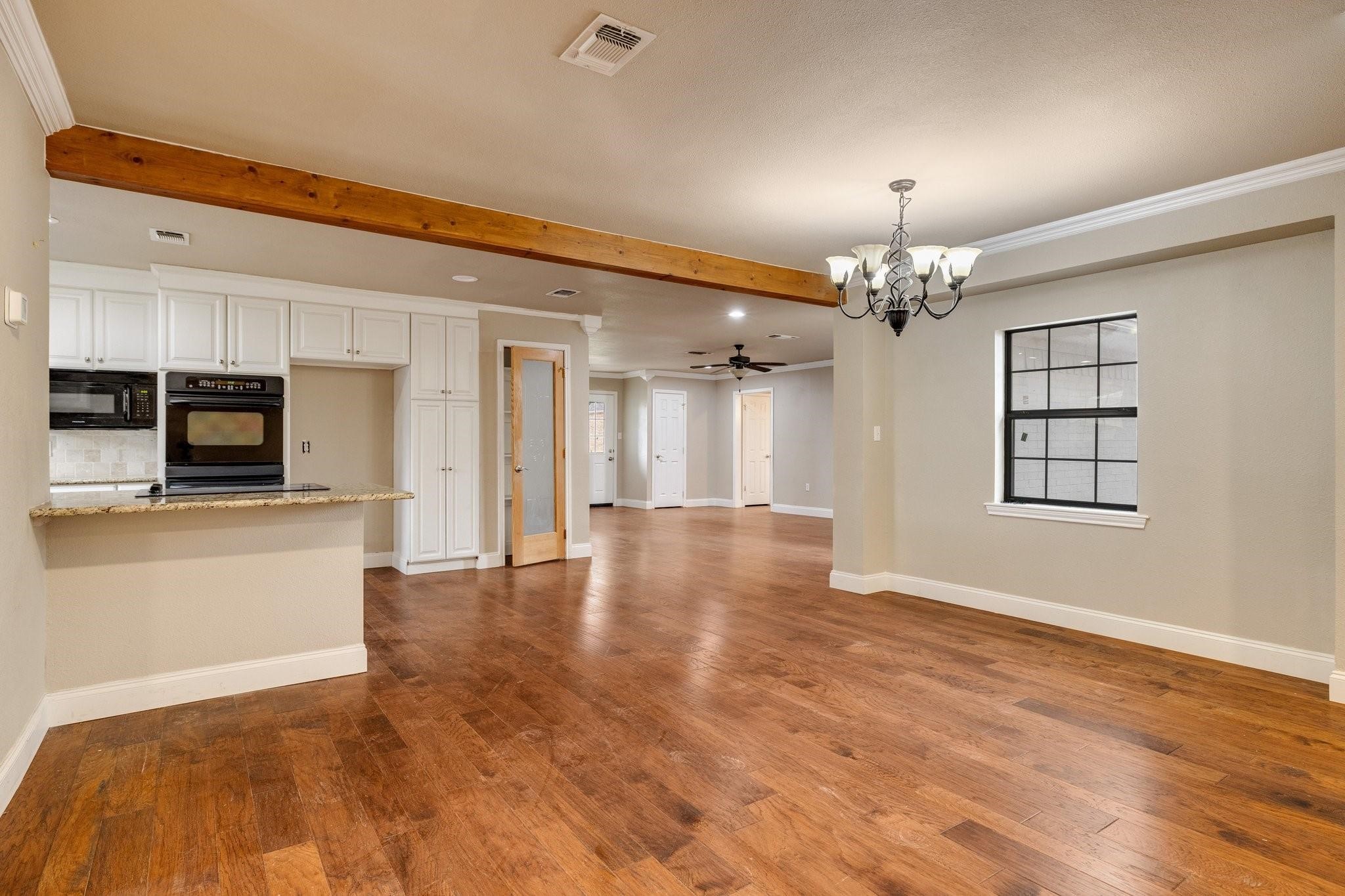 102 Bowie Cove