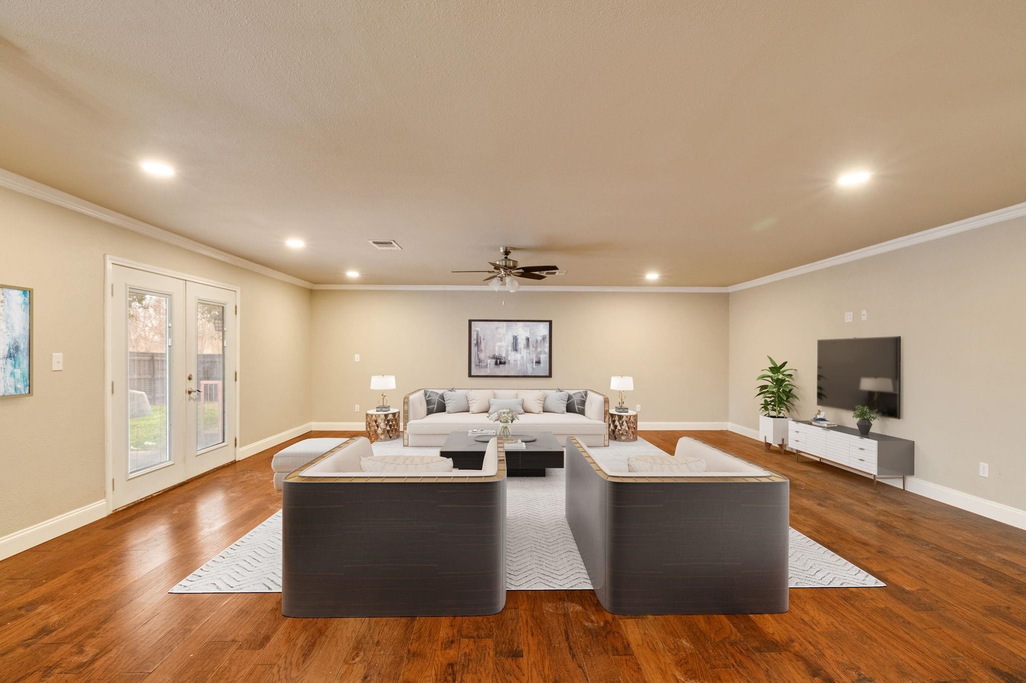 102 Bowie Cove