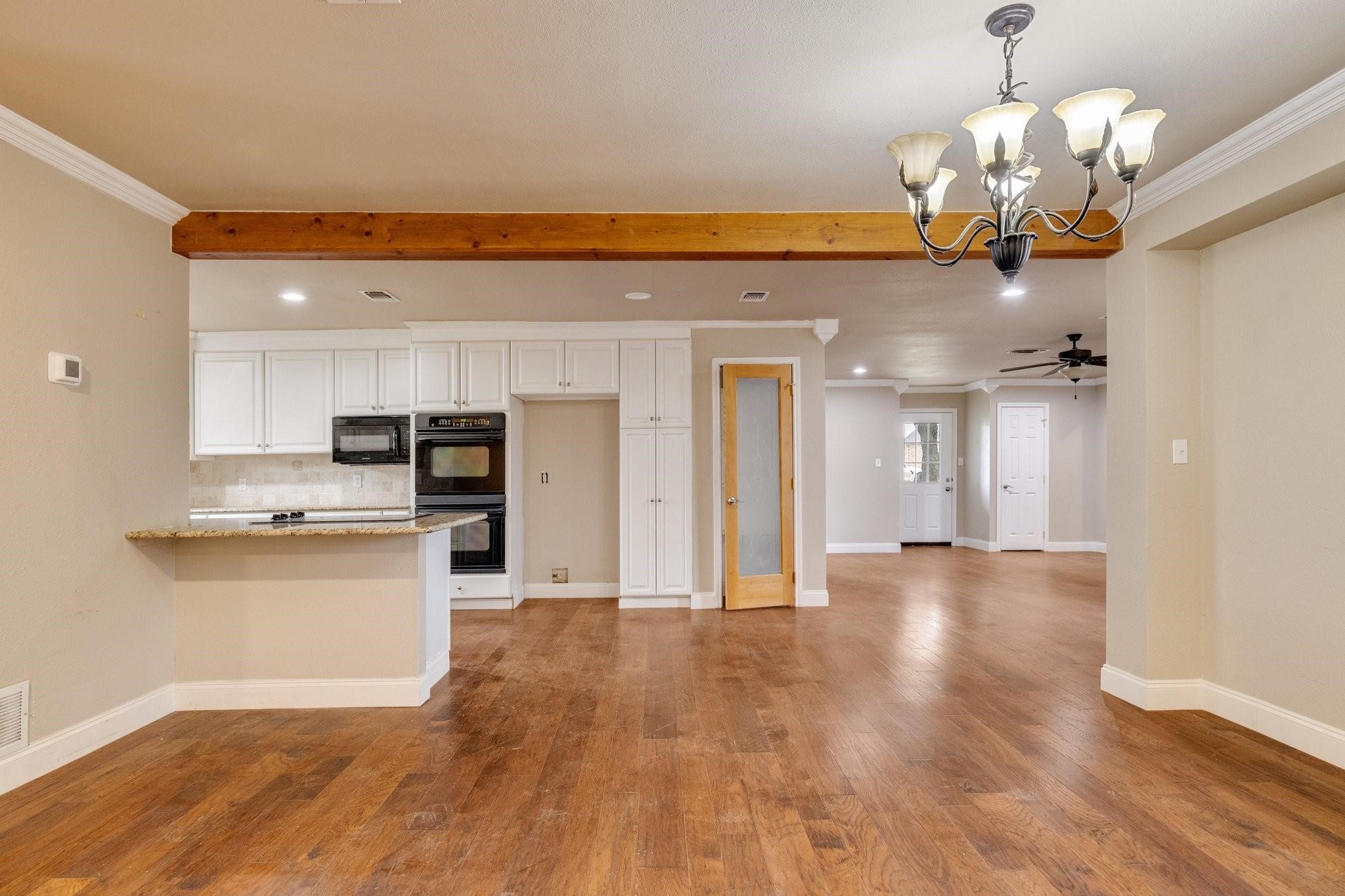 102 Bowie Cove