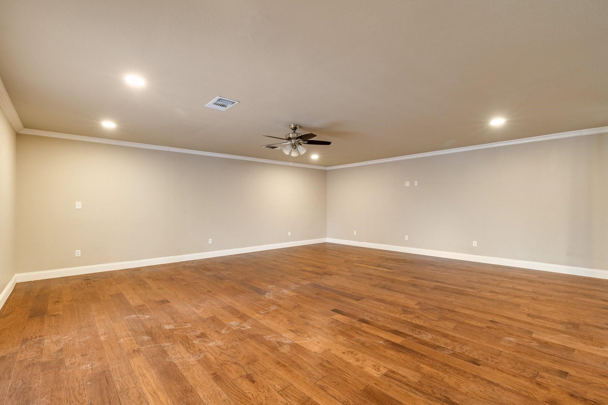 102 Bowie Cove