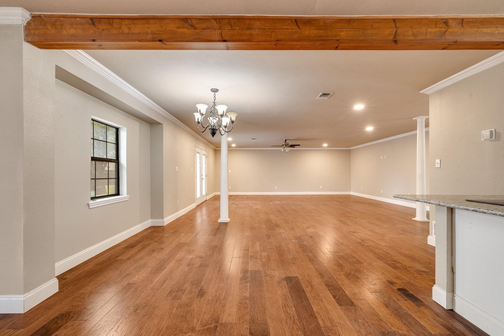 102 Bowie Cove