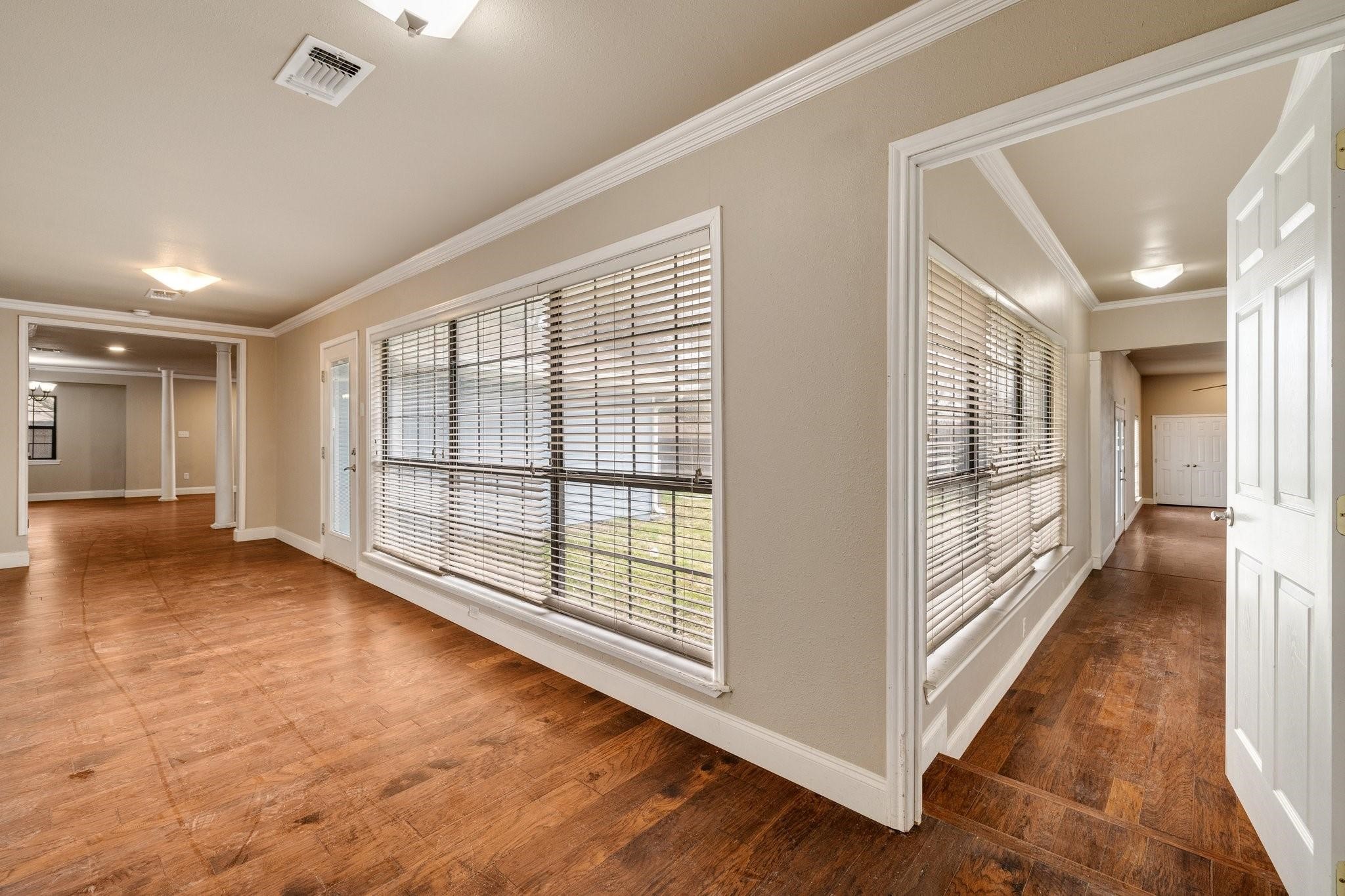 102 Bowie Cove