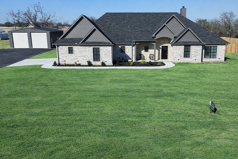 25 Pear tree Lane