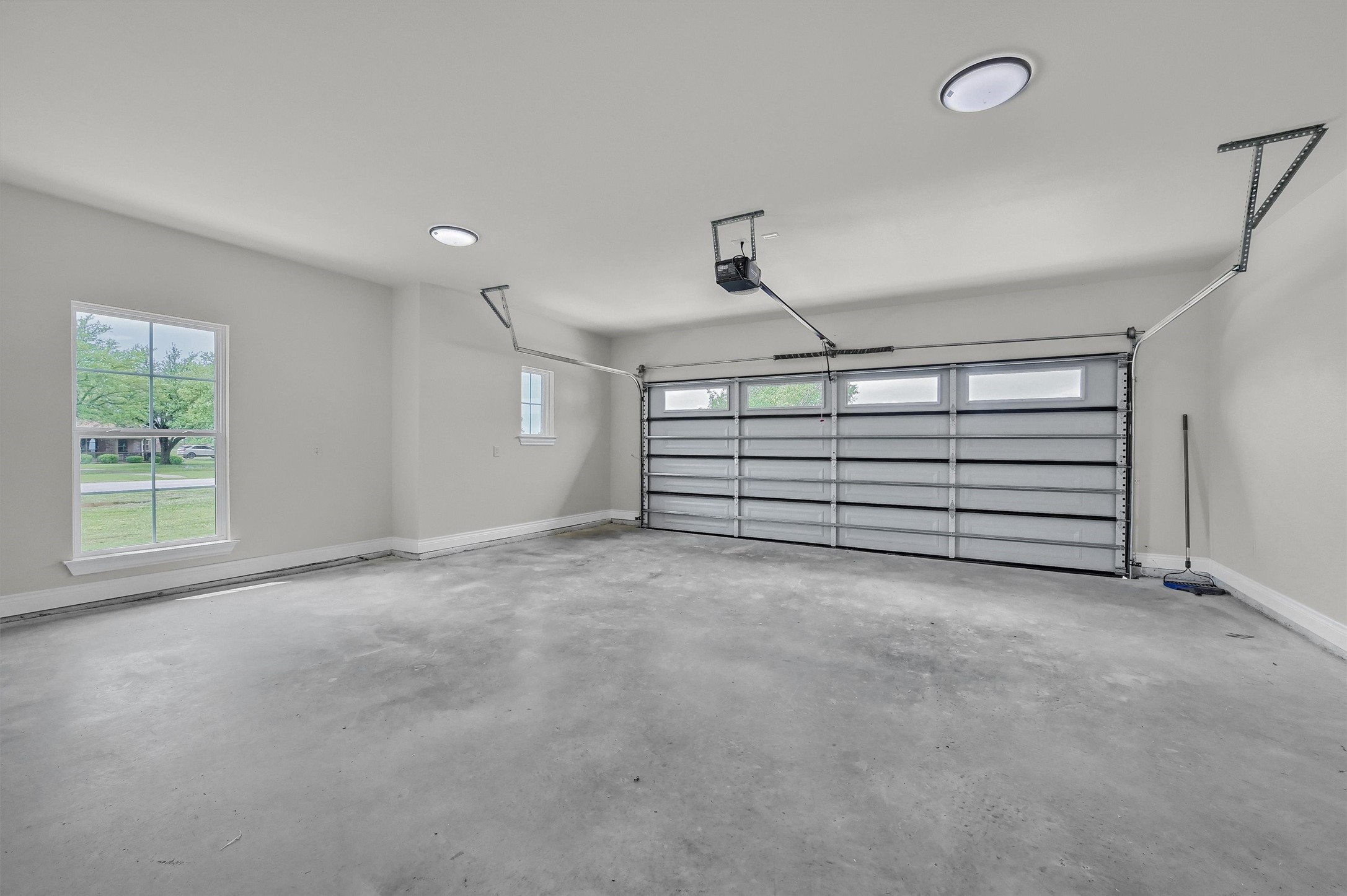 25 Pear tree Lane