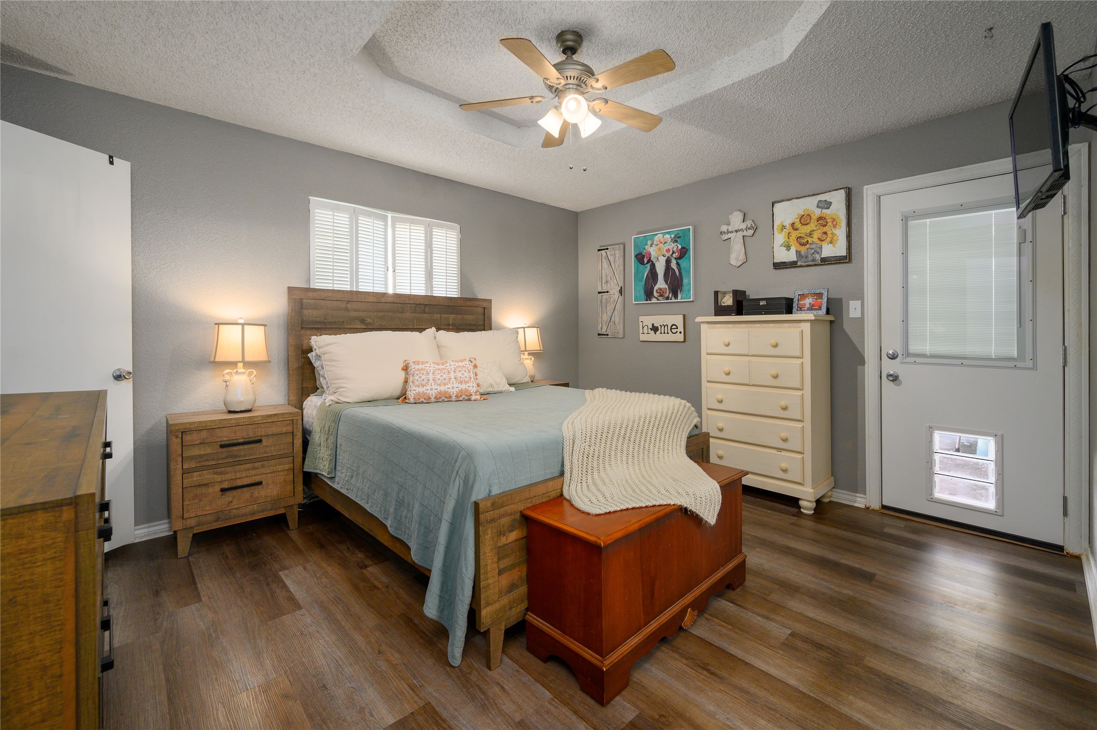 410 E Hazelwood Street