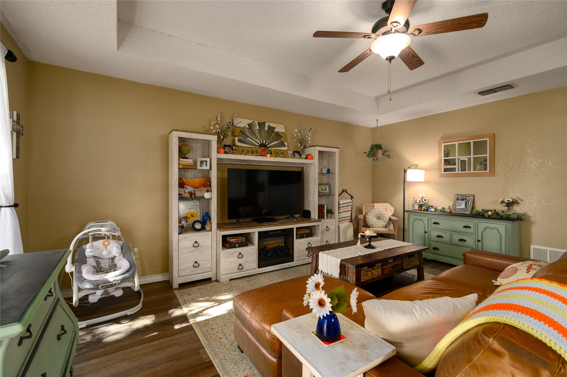 410 E Hazelwood Street