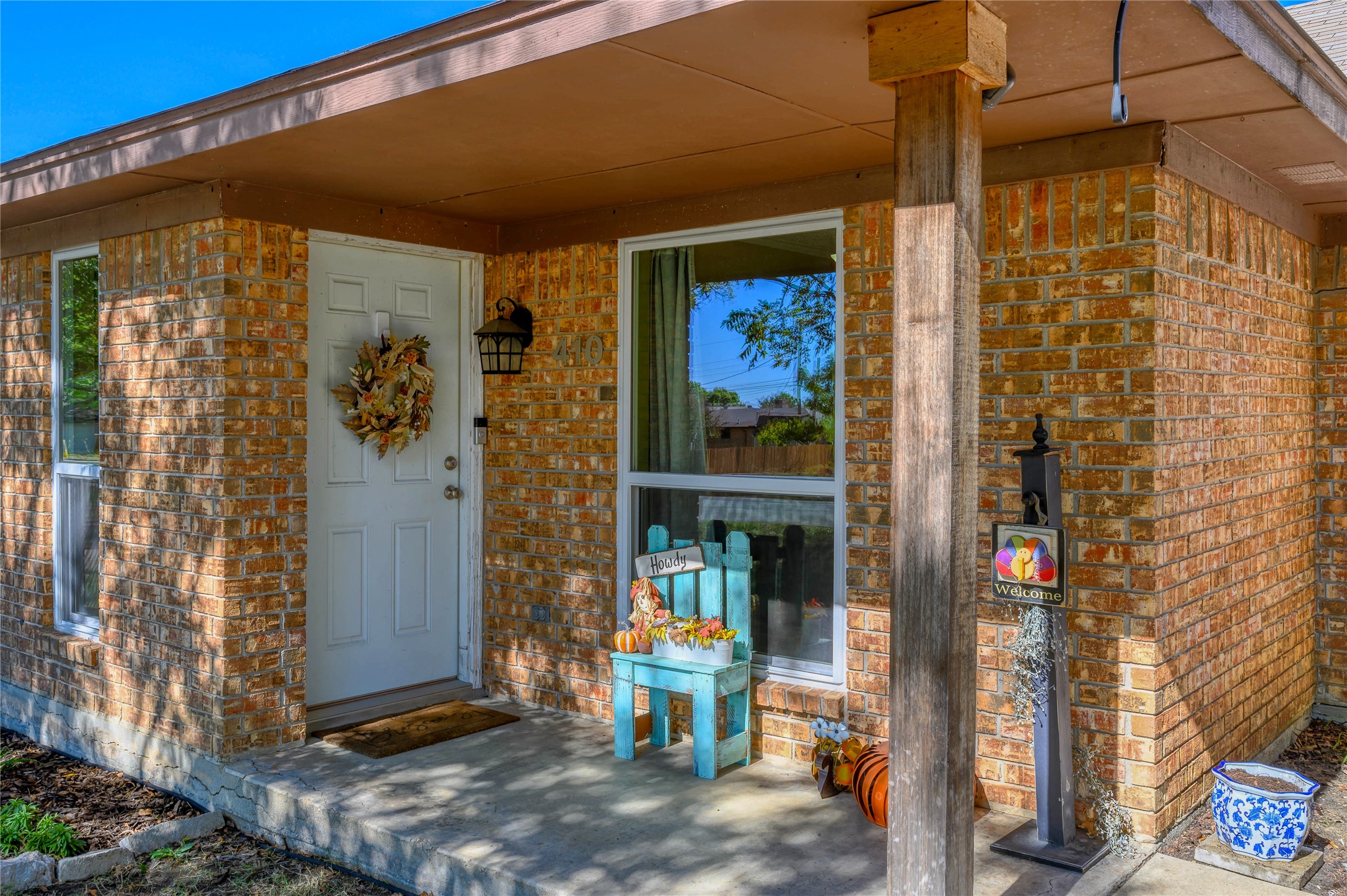 410 E Hazelwood Street