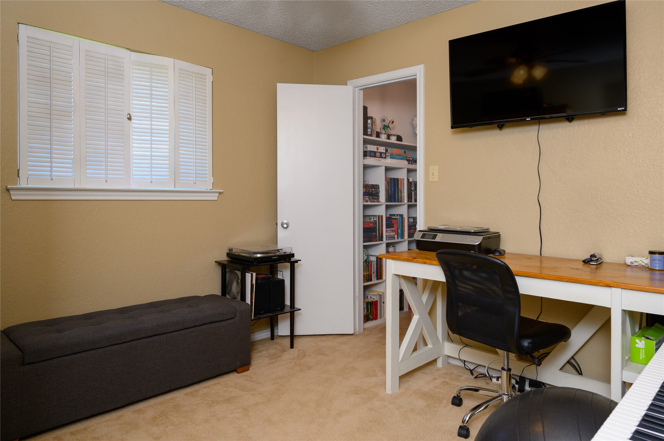 410 E Hazelwood Street