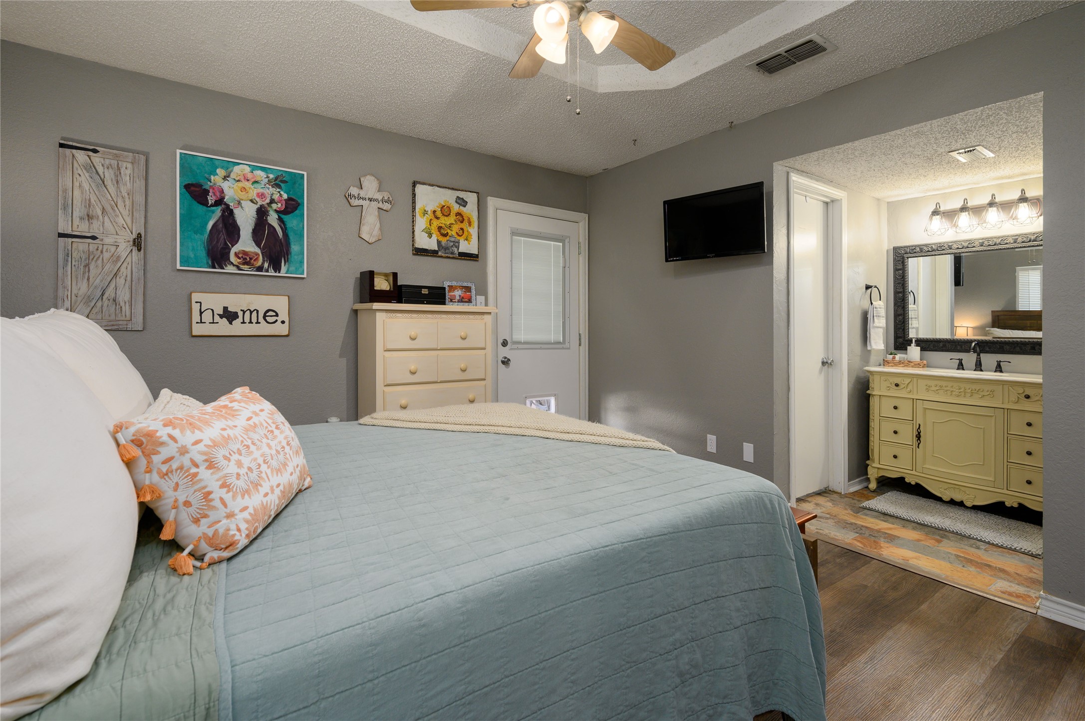 410 E Hazelwood Street