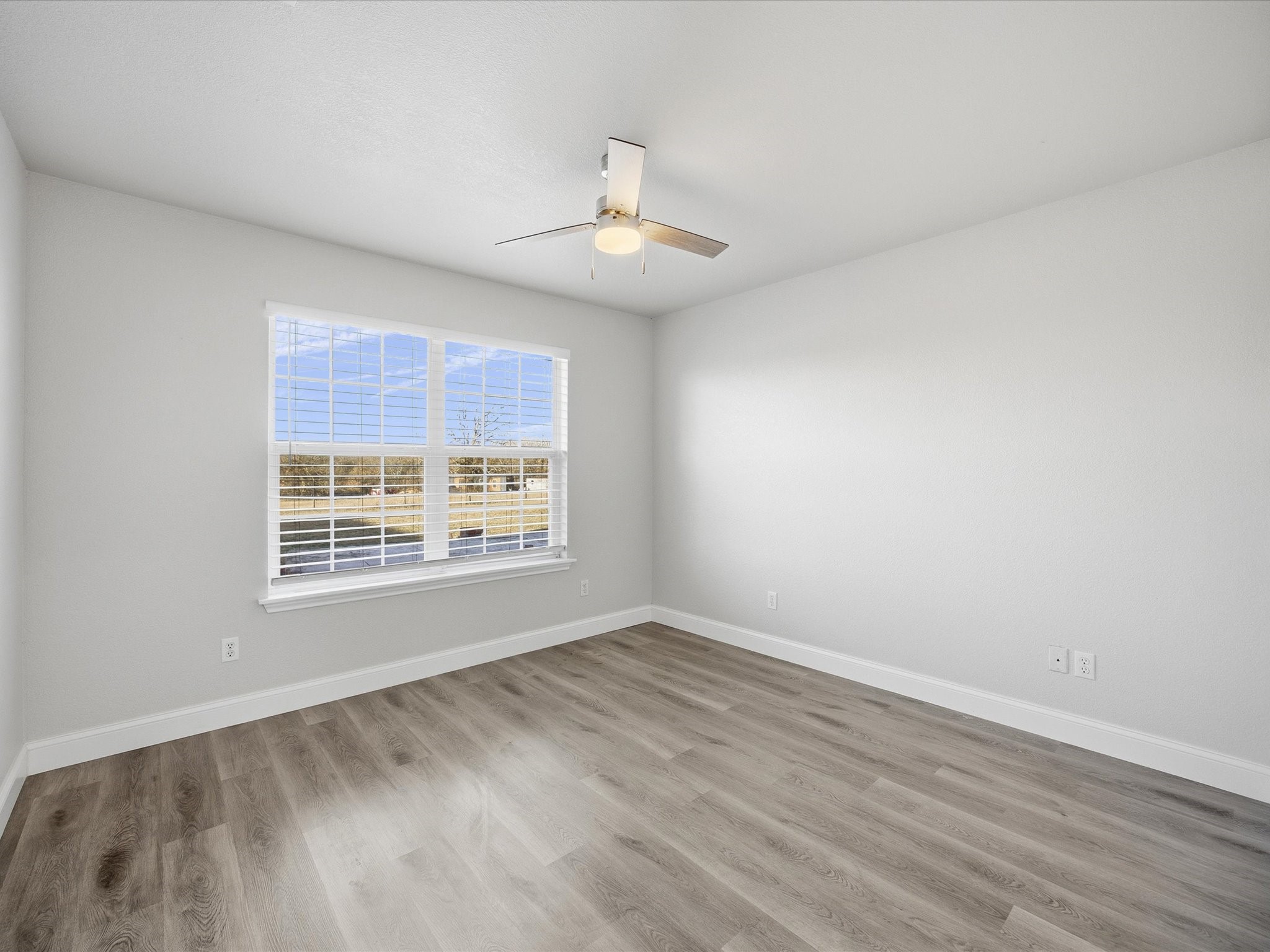 3380 Mineral Wells Highway