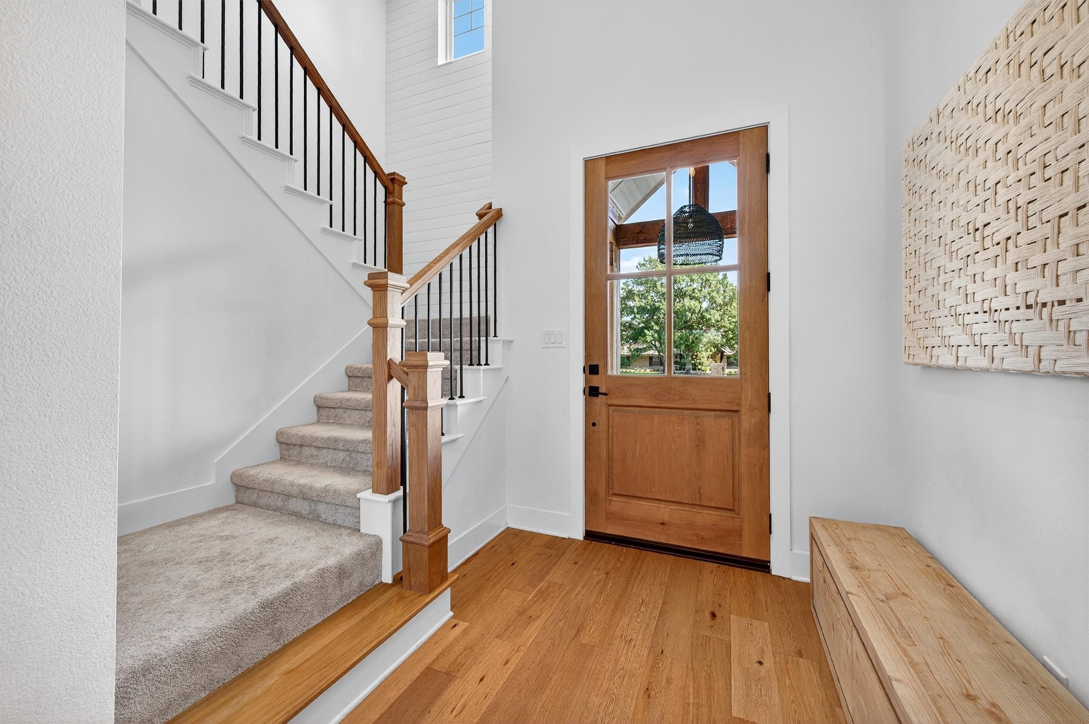 402 Kiowa Drive W