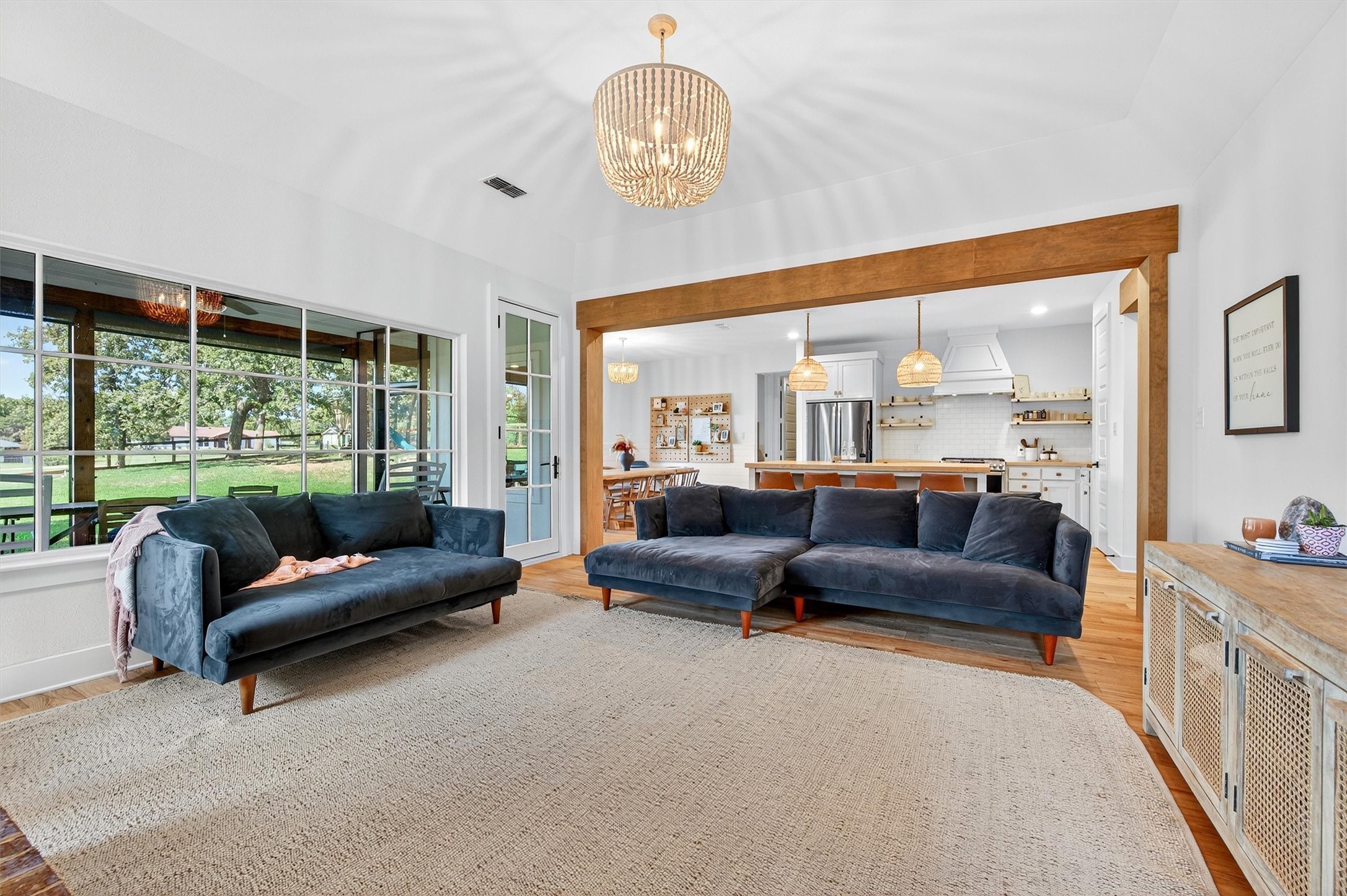 402 Kiowa Drive W