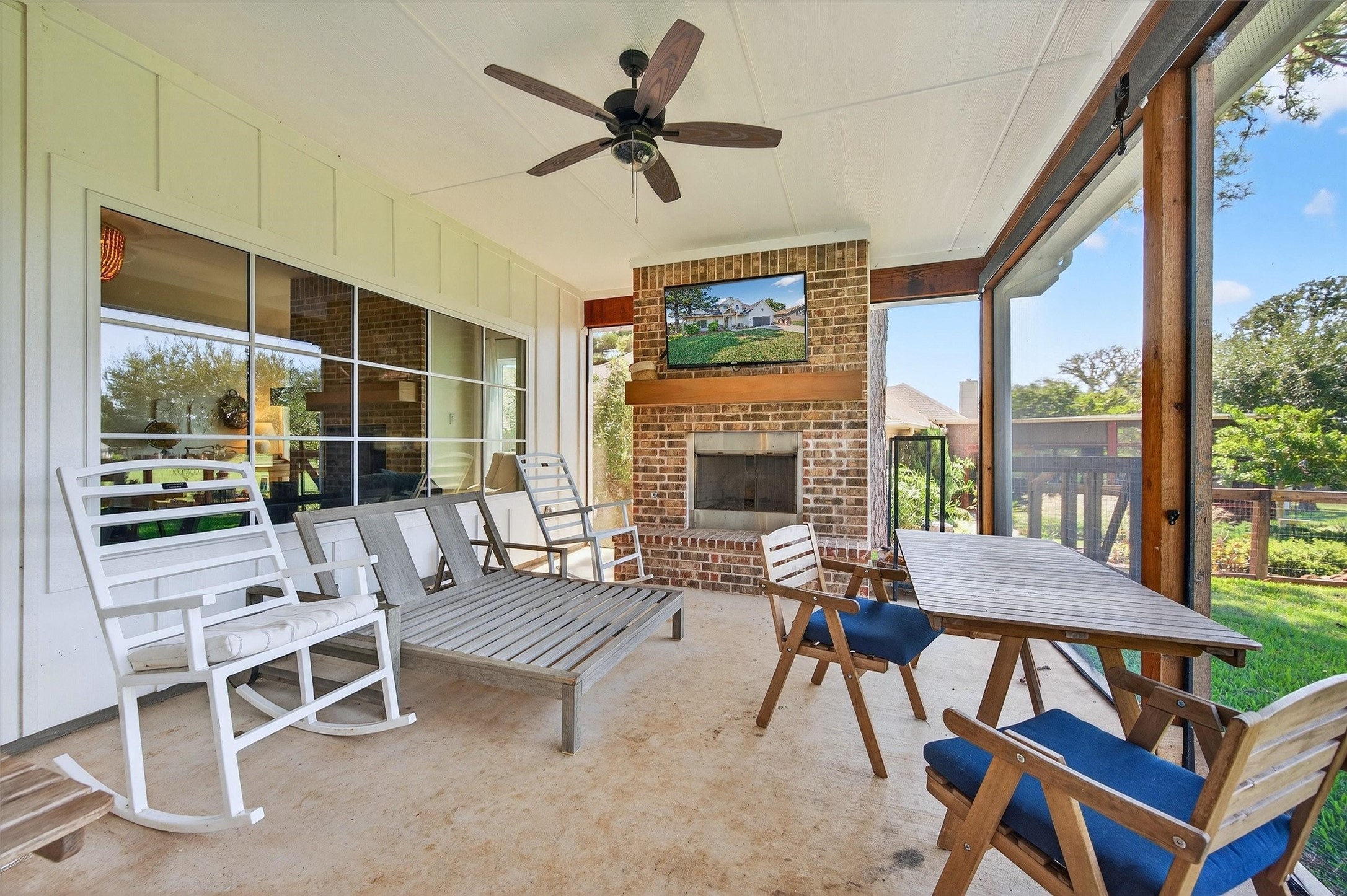402 Kiowa Drive W