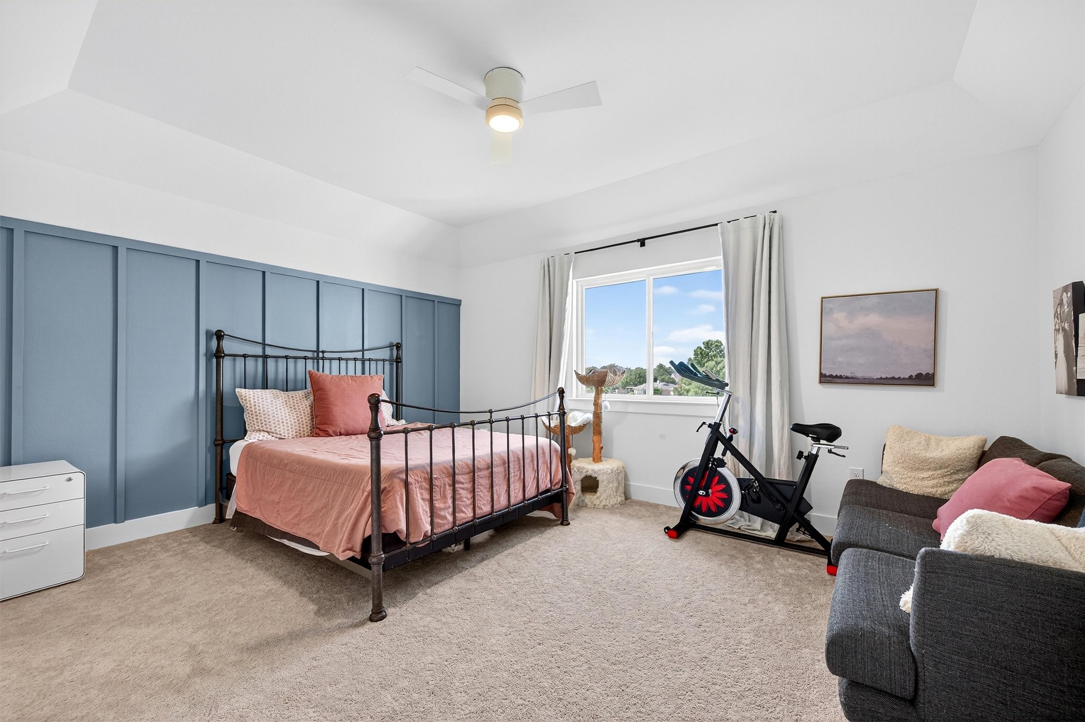 402 Kiowa Drive W