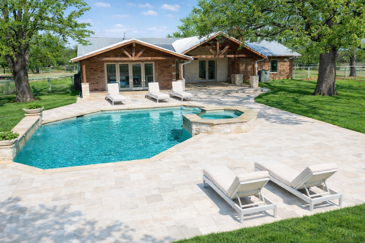 11362 E Highway 82