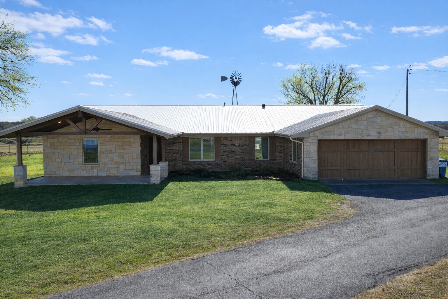 11362 E Highway 82