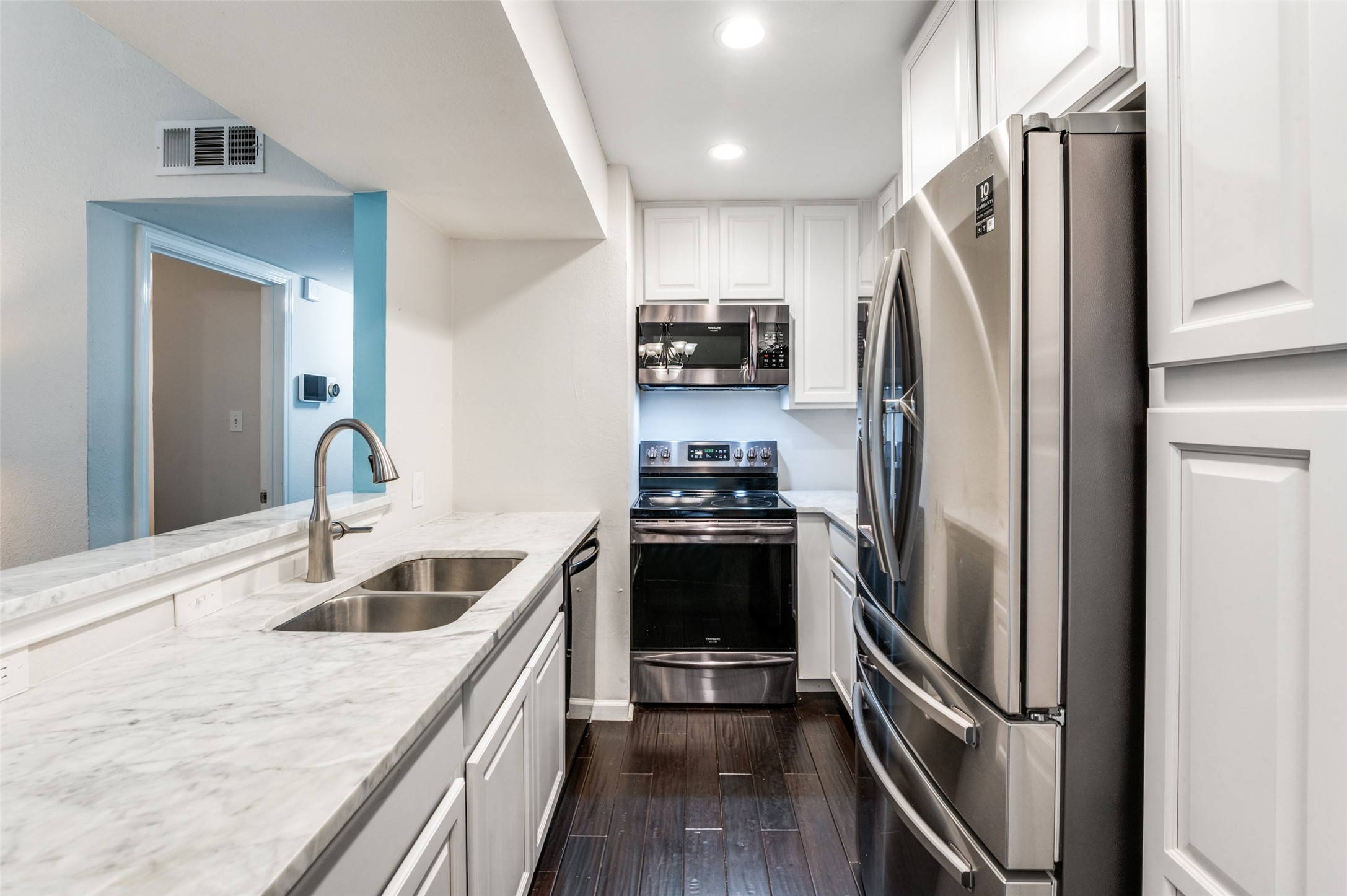 6646 E Lovers Lane 902