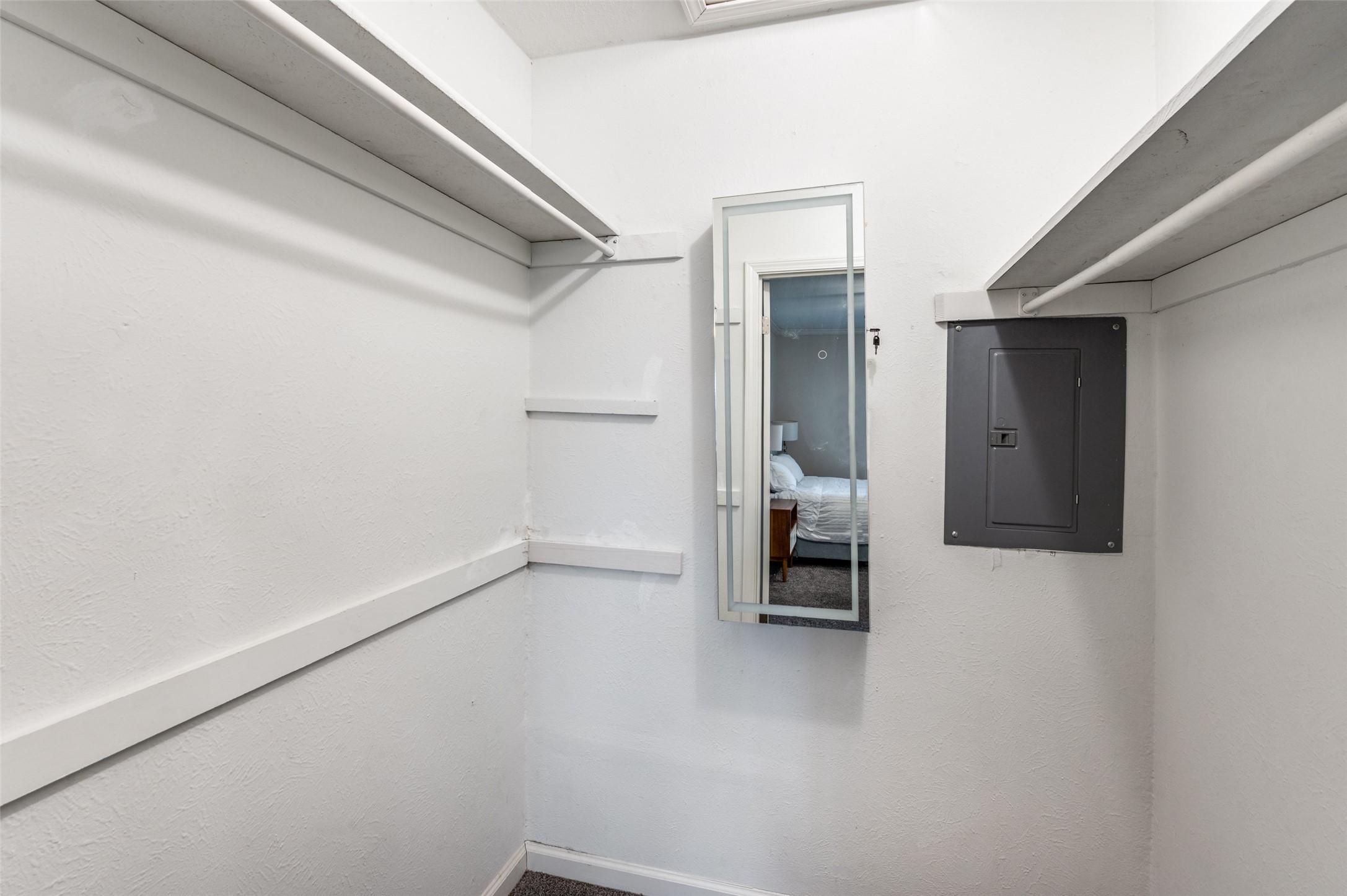 6646 E Lovers Lane 902