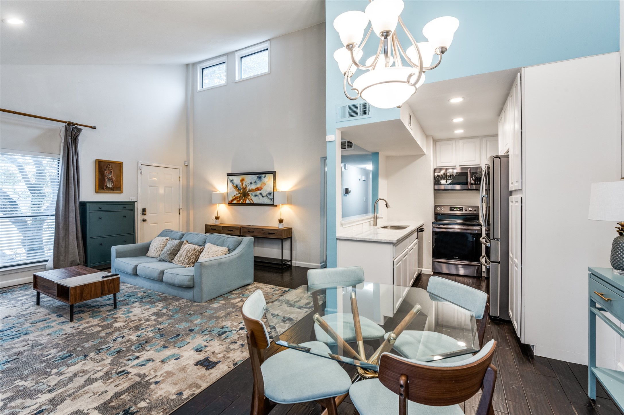 6646 E Lovers Lane 902