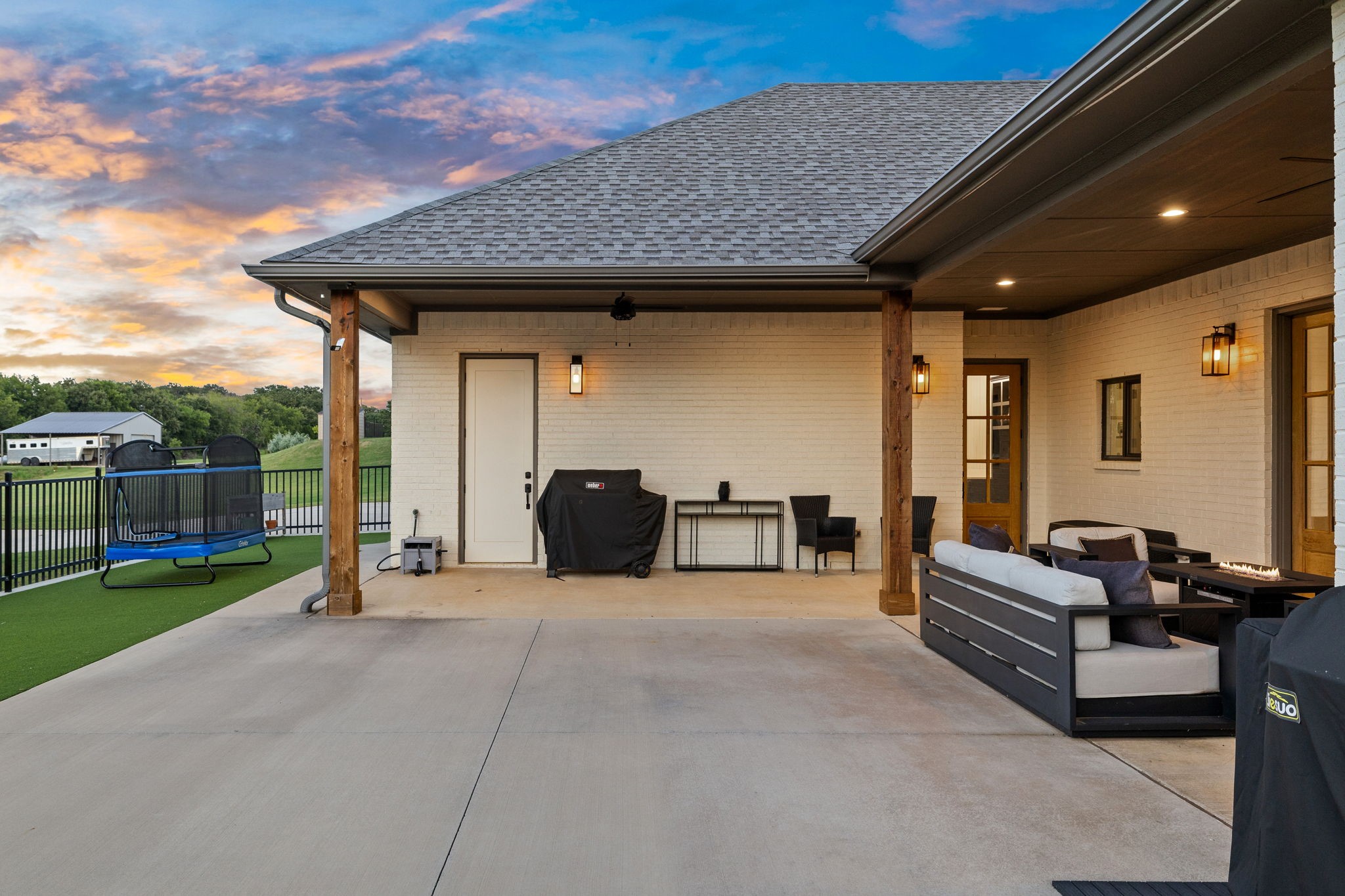 7360 Shady Oak Drive