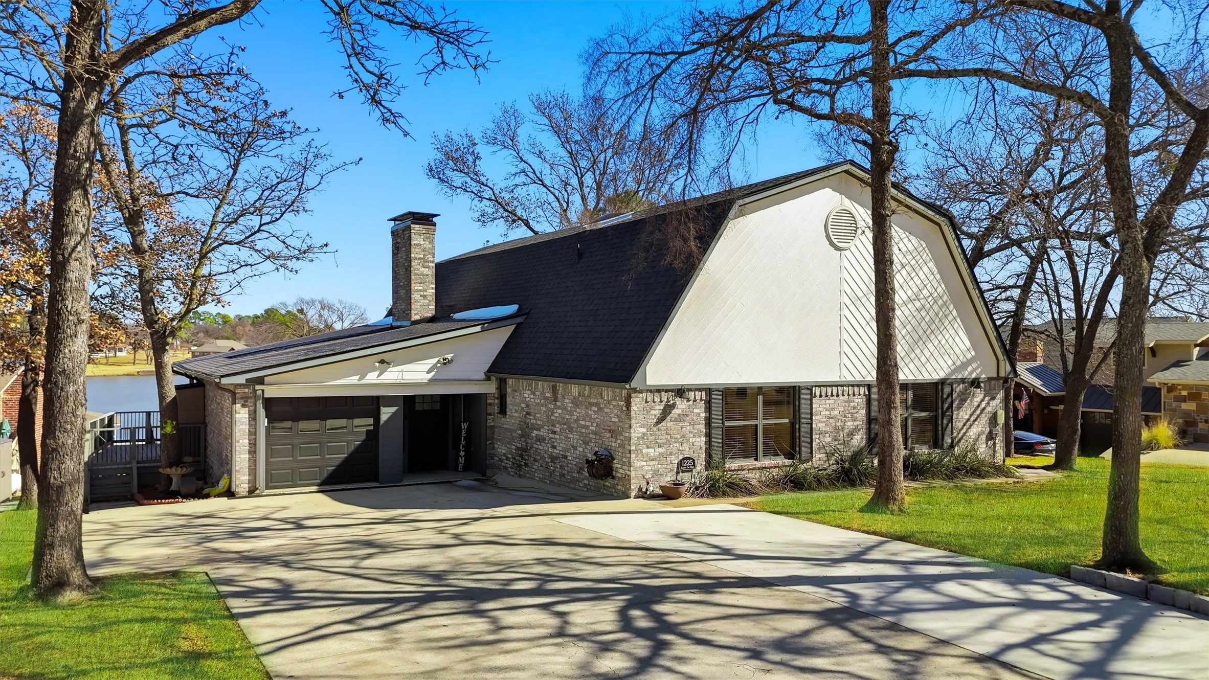 1225 Kiowa Drive W