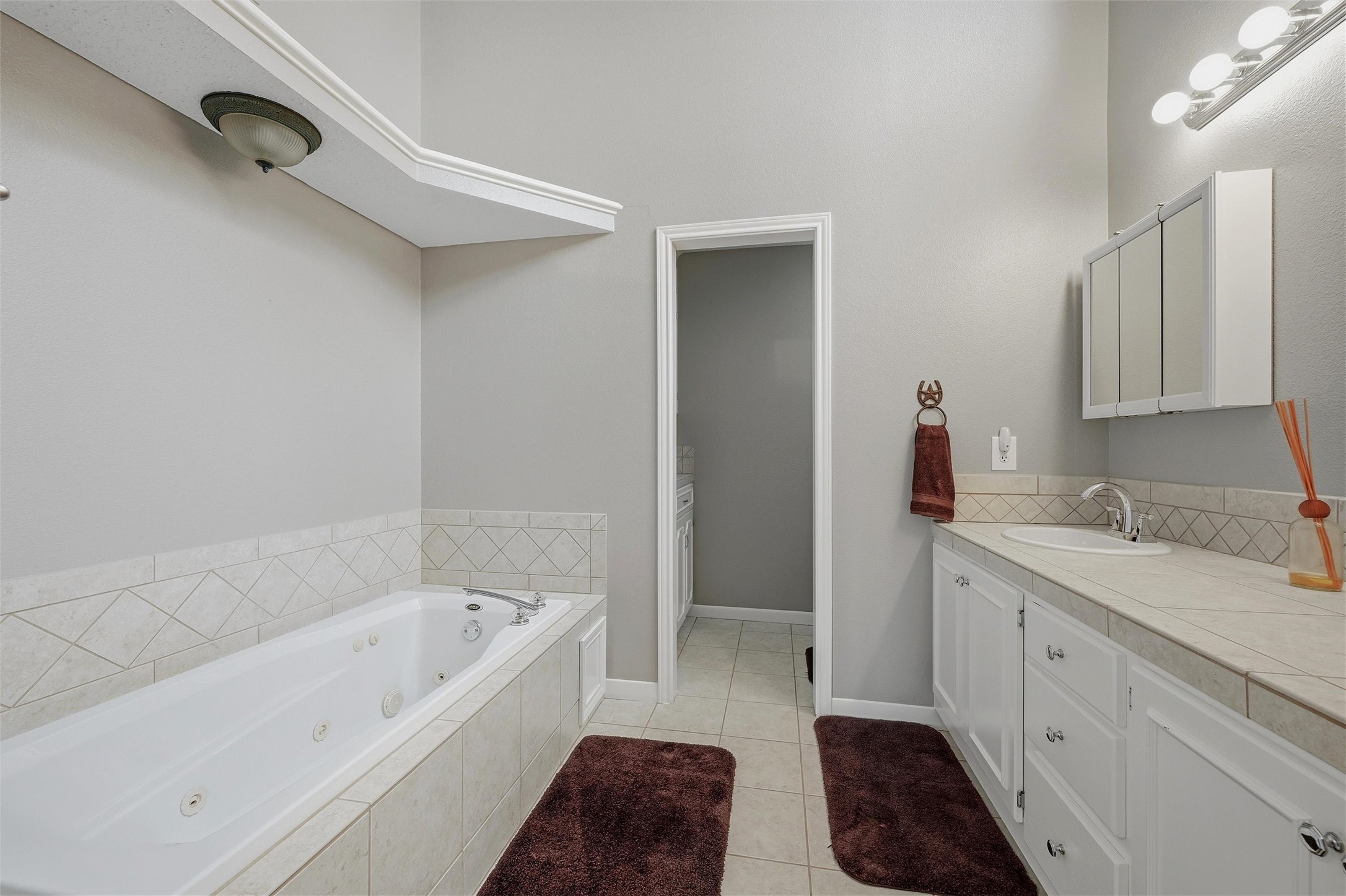 140 Blackfoot Trail