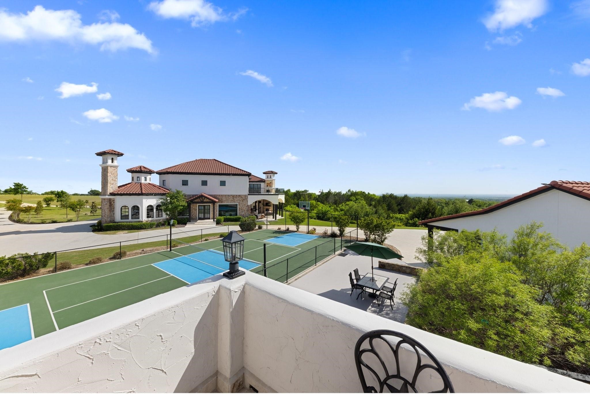 124 Private Road 2381 Road