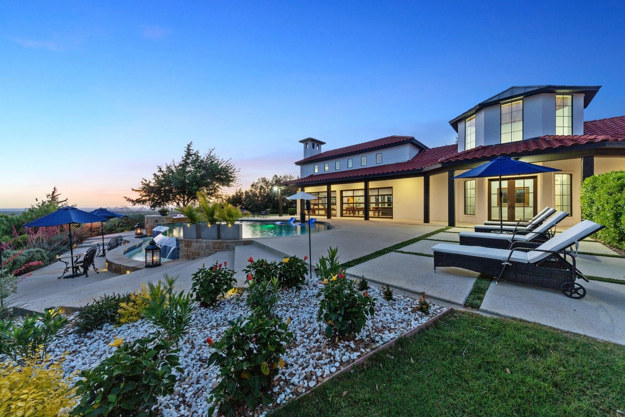 124 Private Road 2381 Road