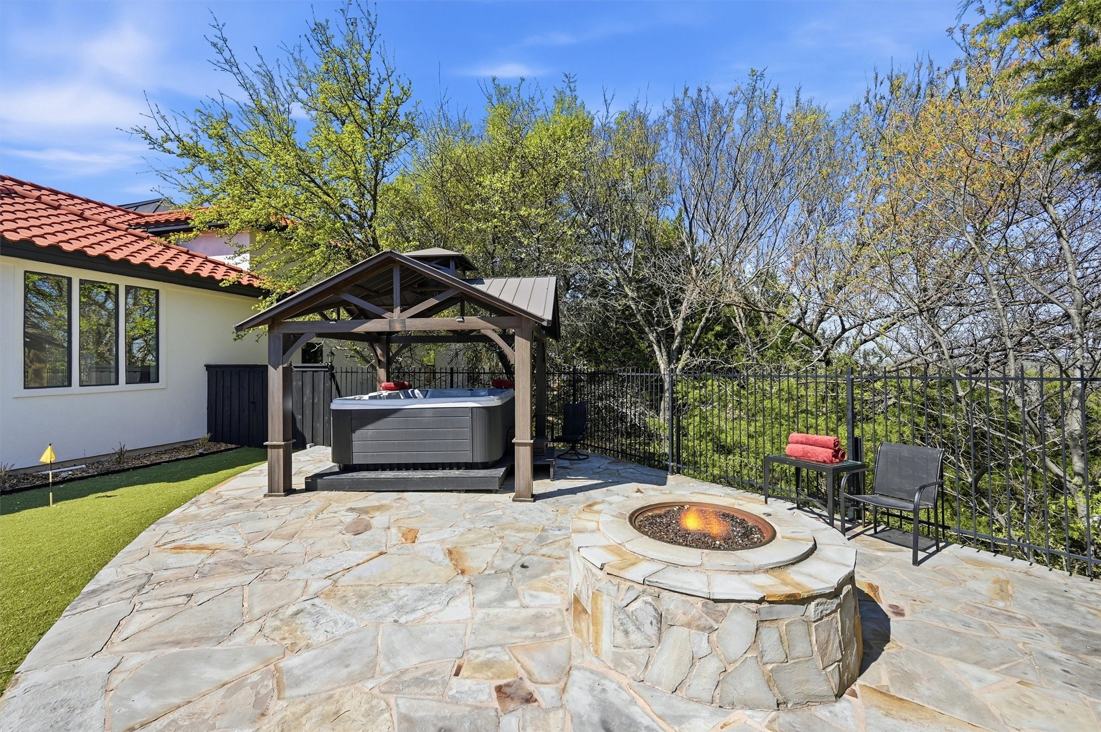 124 Private Road 2381 Road