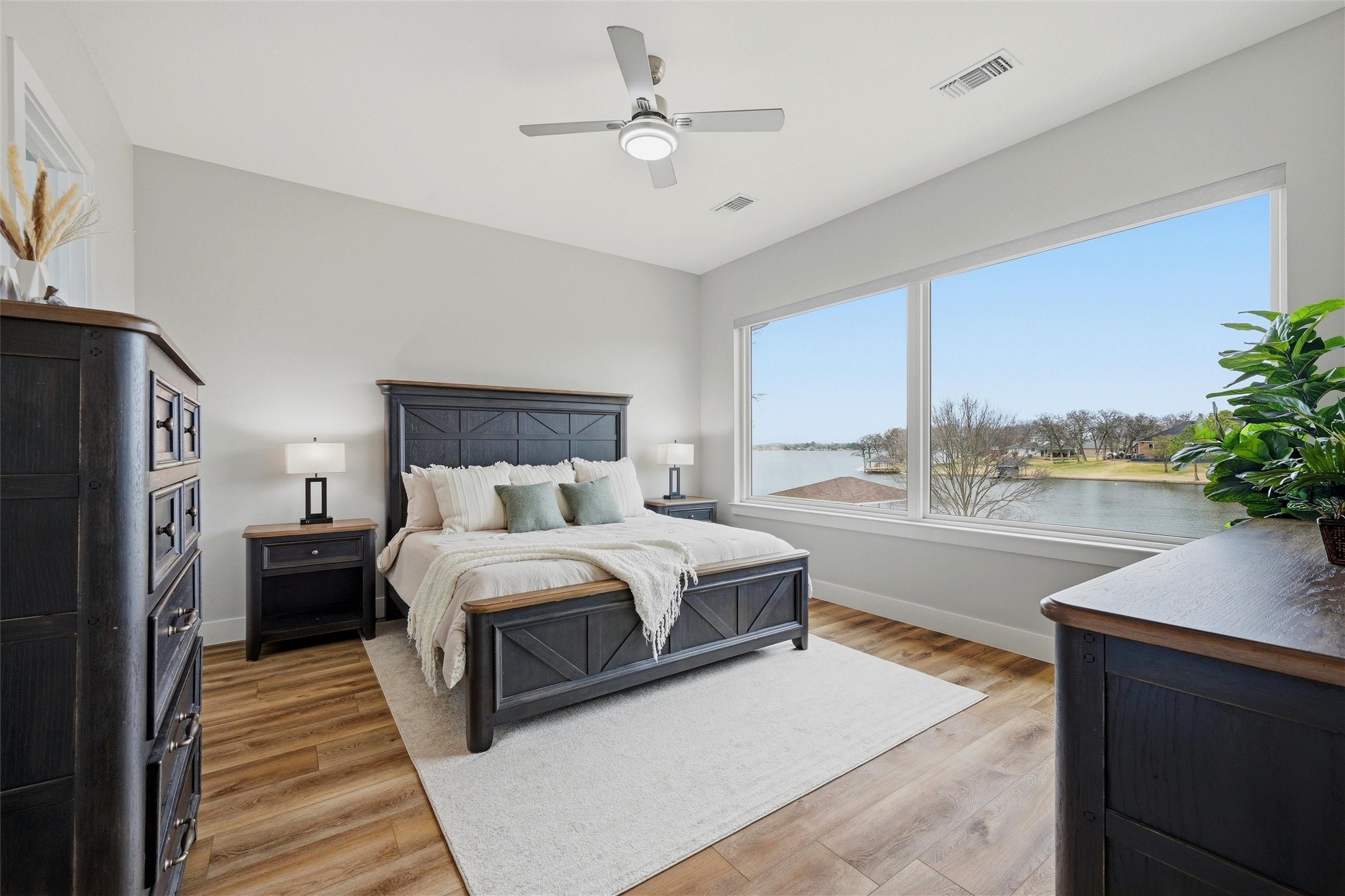 101 Manito Cove