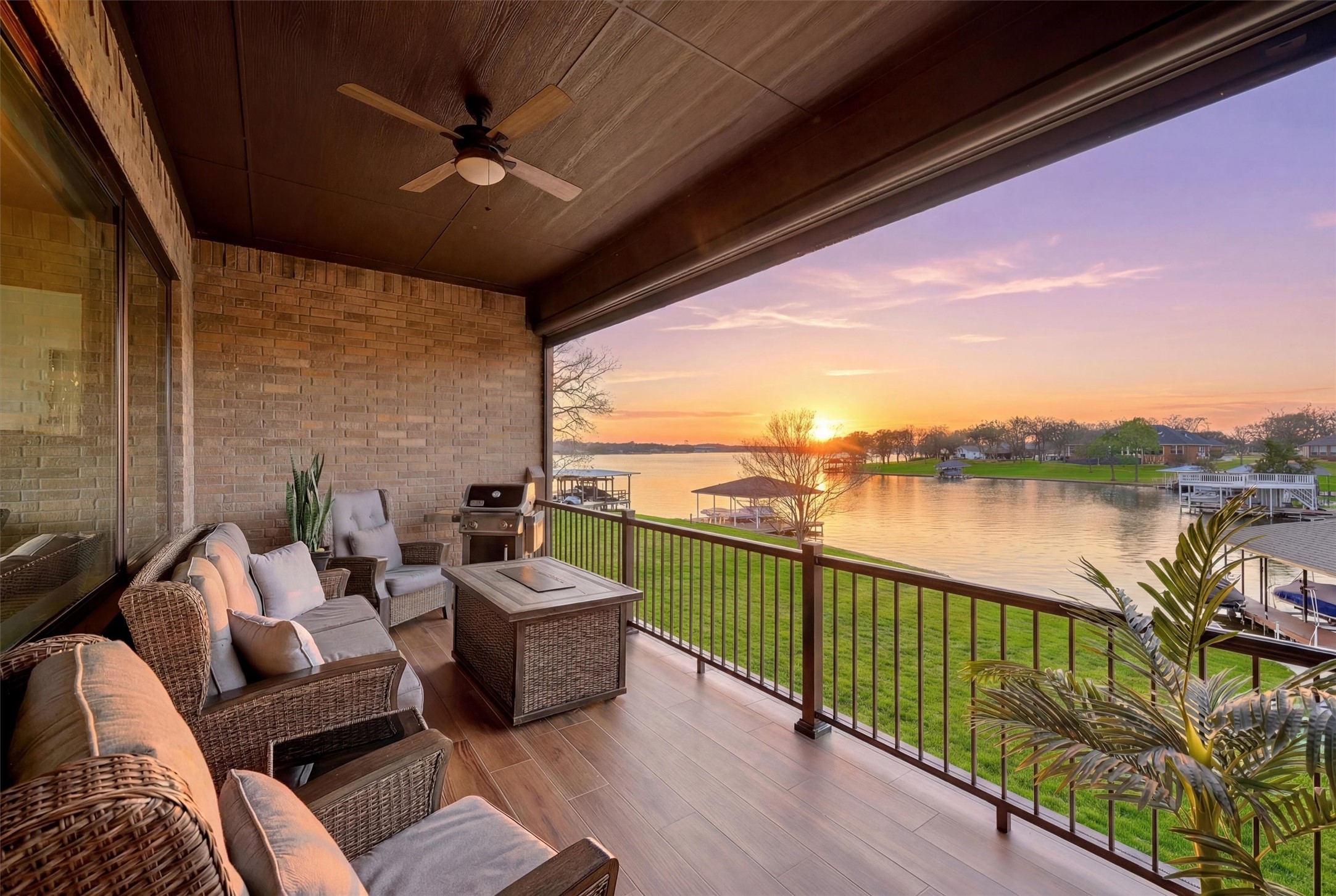 101 Manito Cove