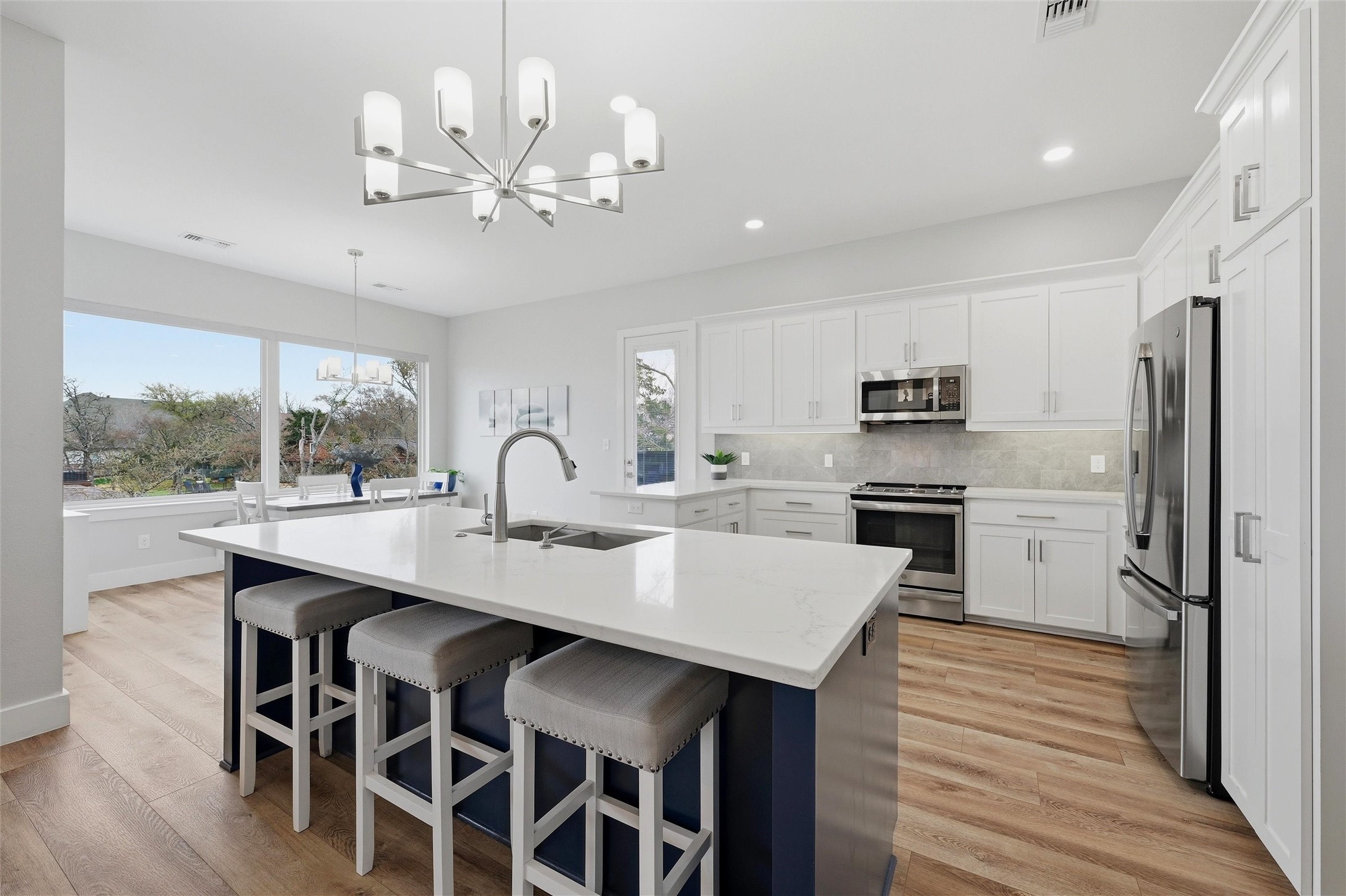 101 Manito Cove