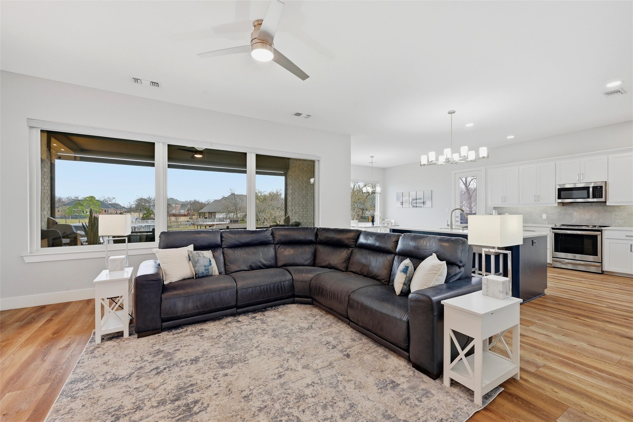 101 Manito Cove