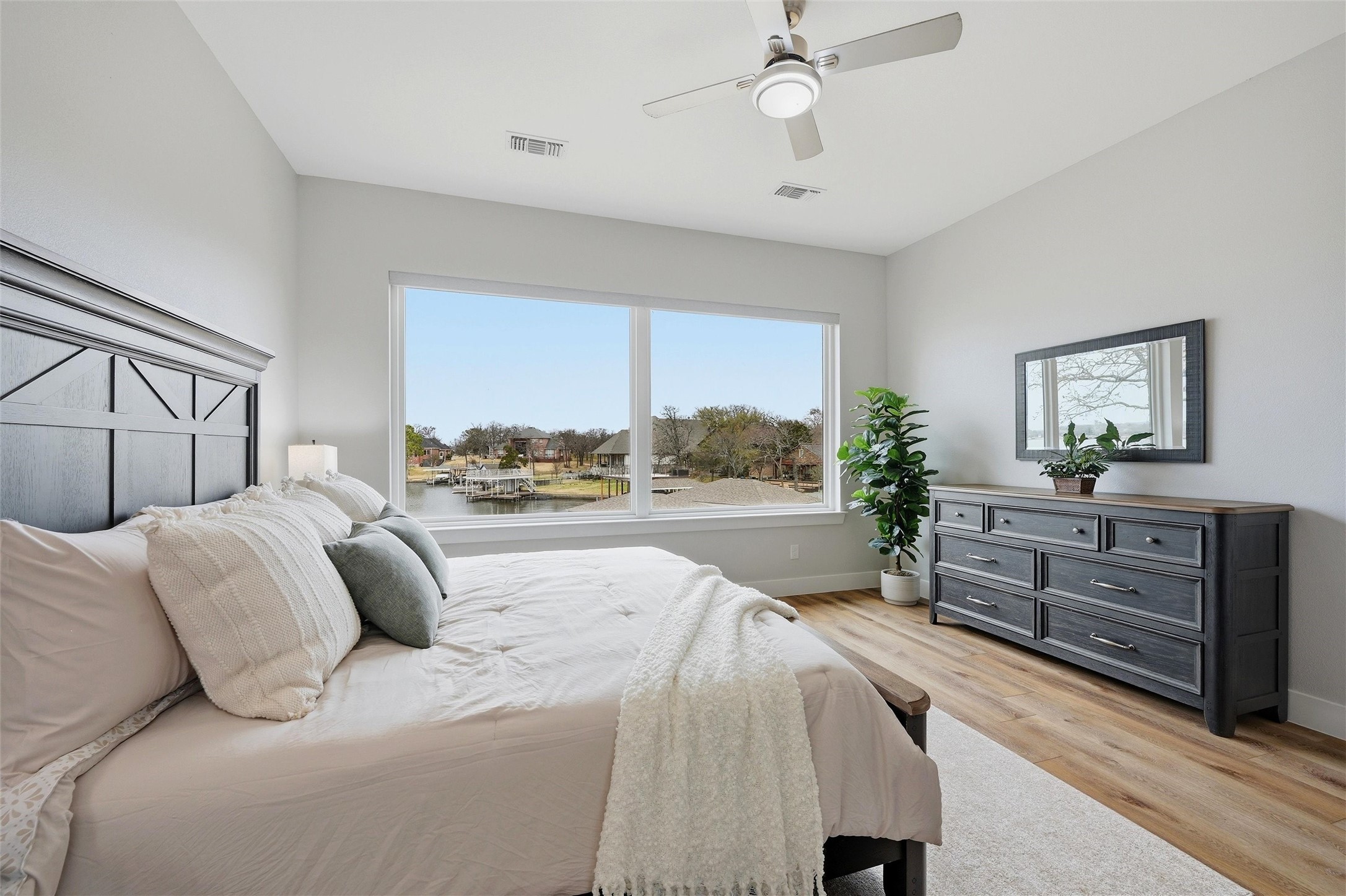 101 Manito Cove