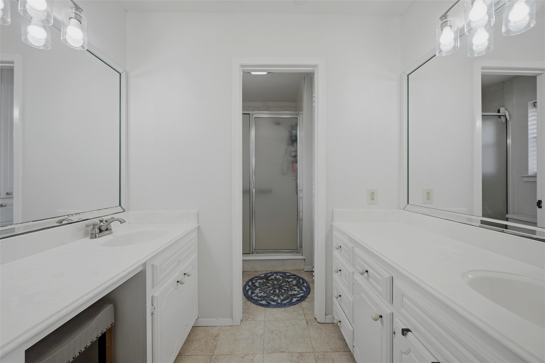 718 Kiowa Drive W