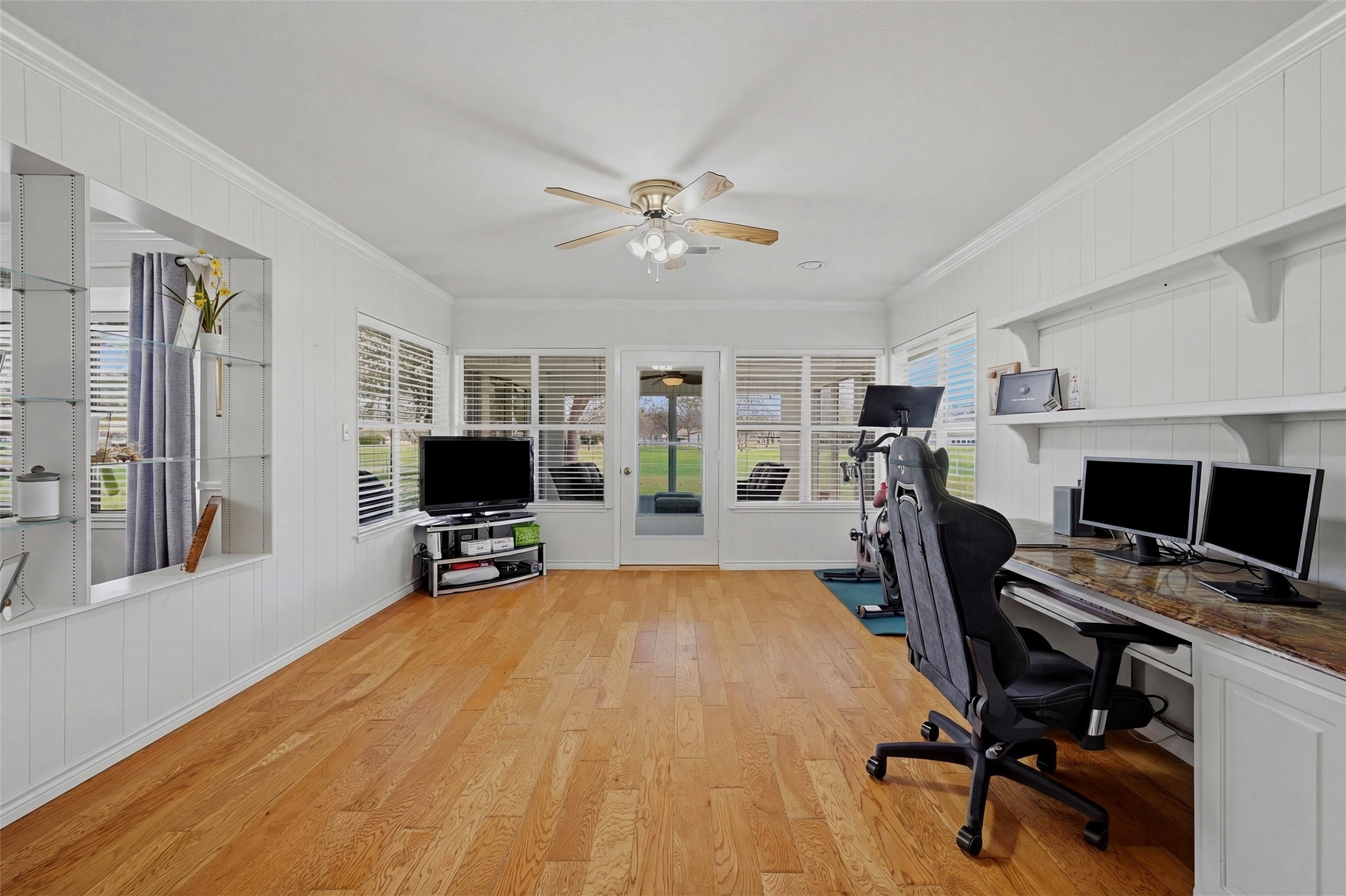 718 Kiowa Drive W