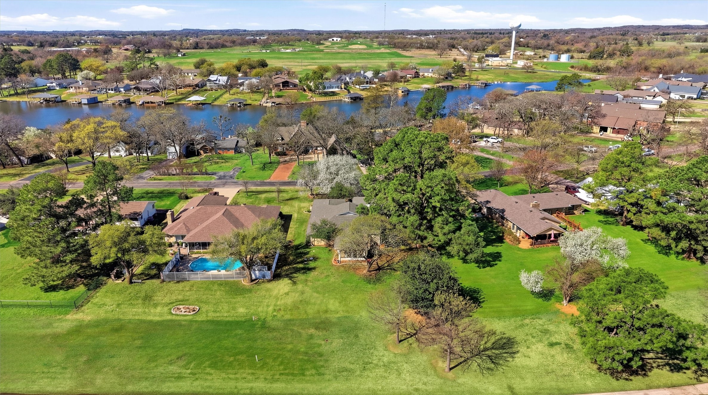 718 Kiowa Drive W