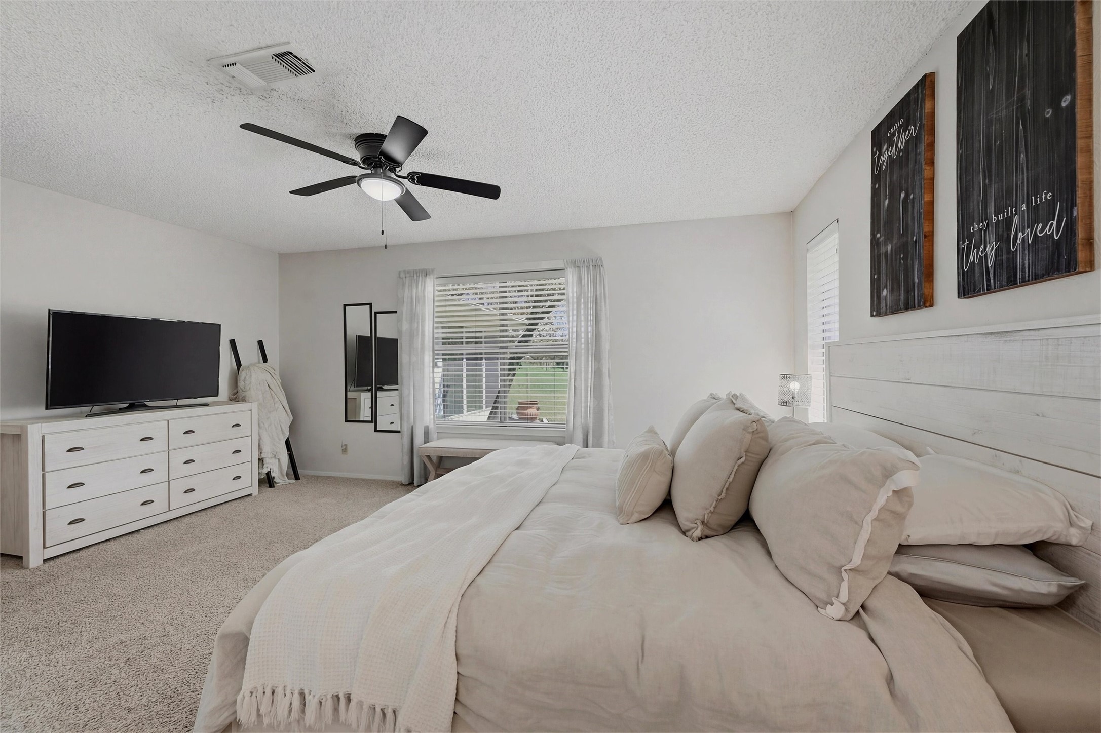 718 Kiowa Drive W