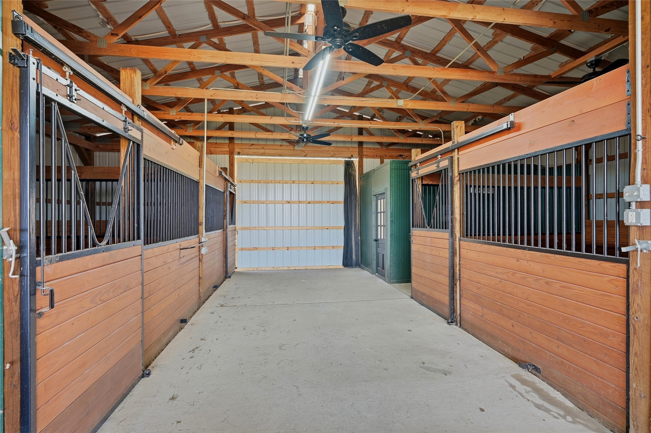 248 Roan Lane