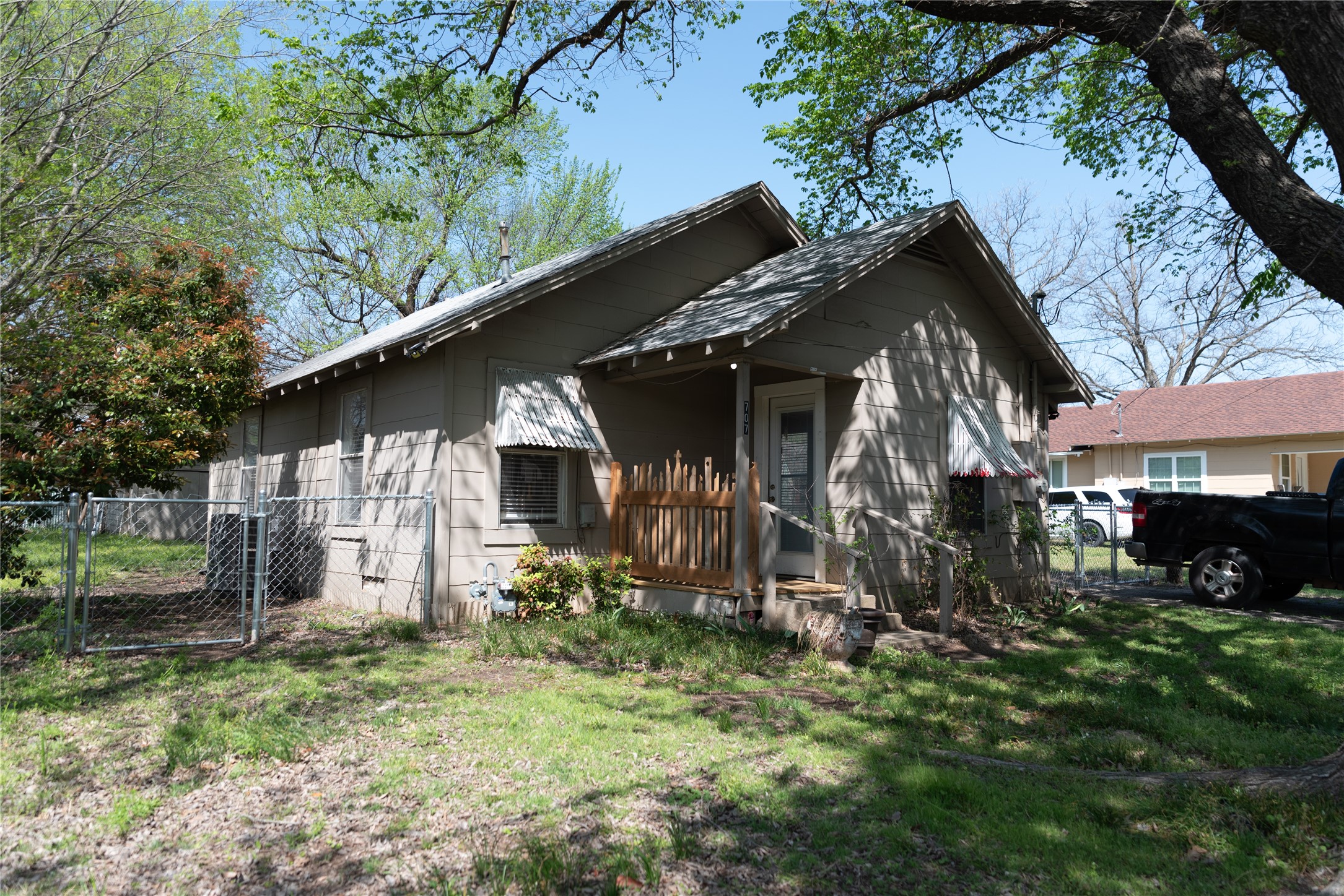 707 Ritchey Street