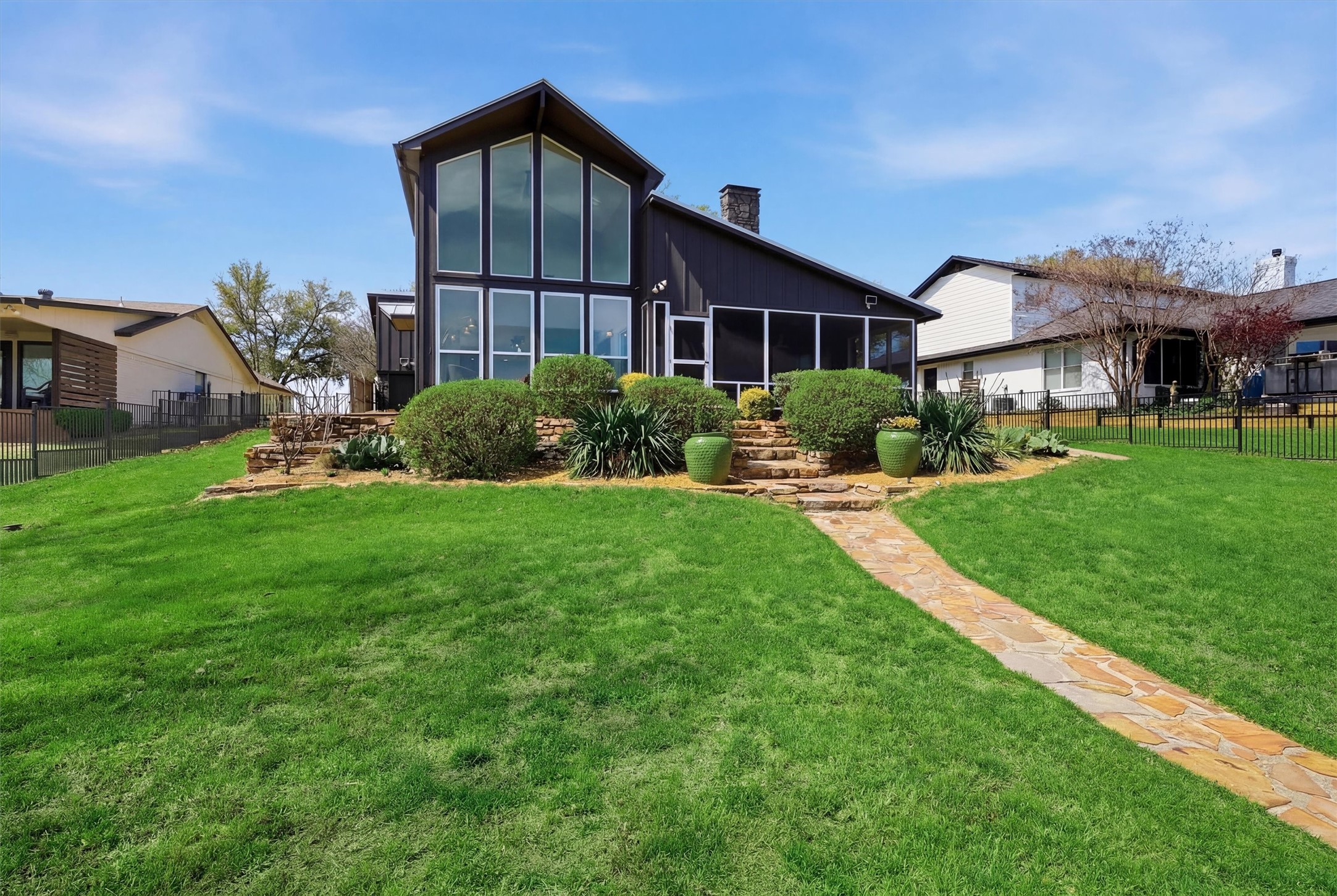 519 Kiowa Drive W