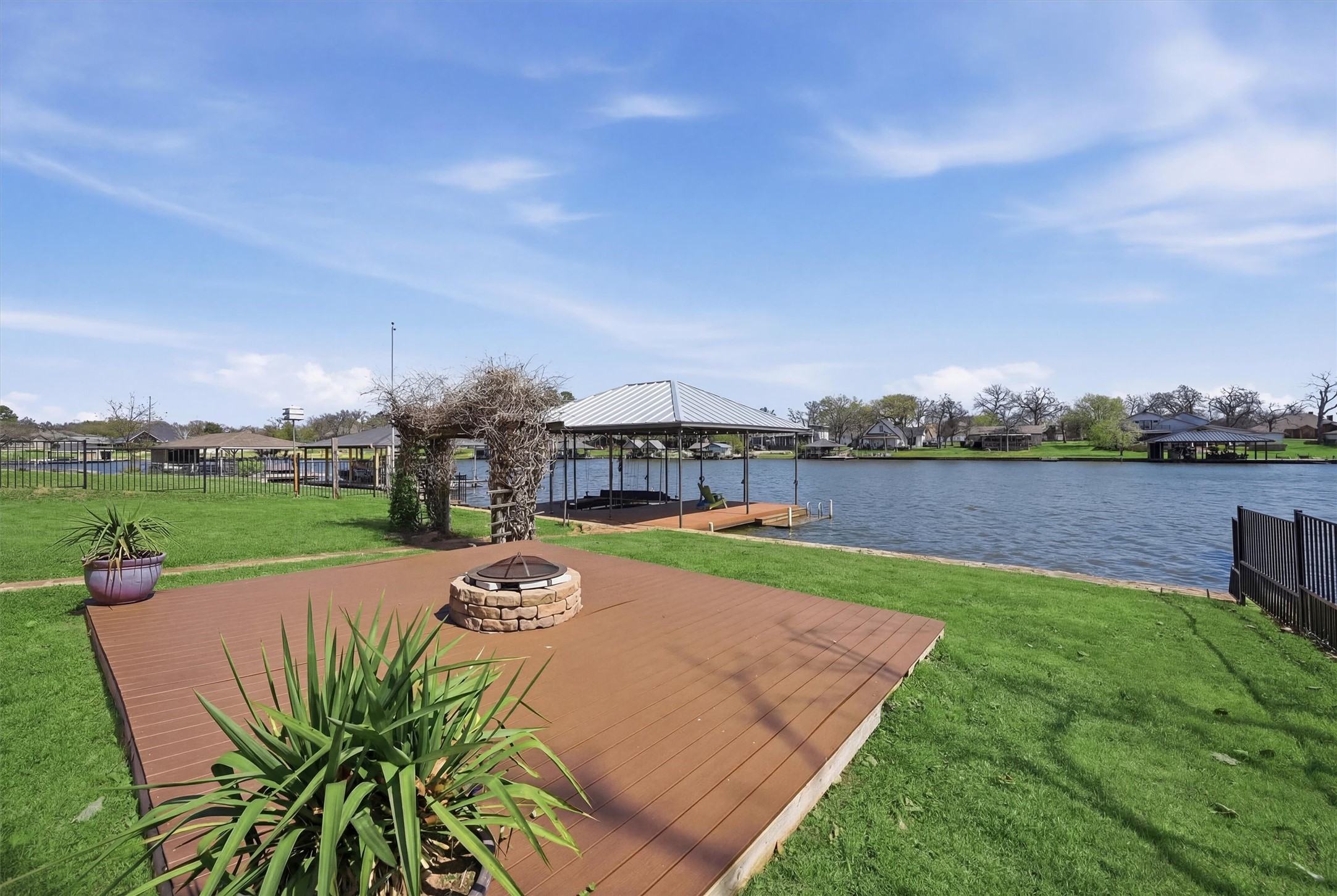 519 Kiowa Drive W