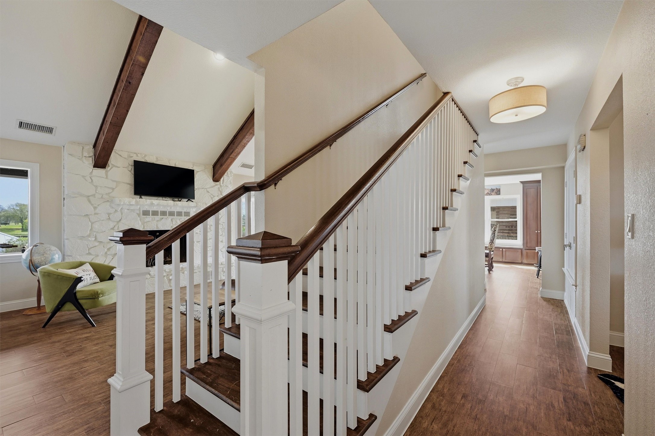 519 Kiowa Drive W