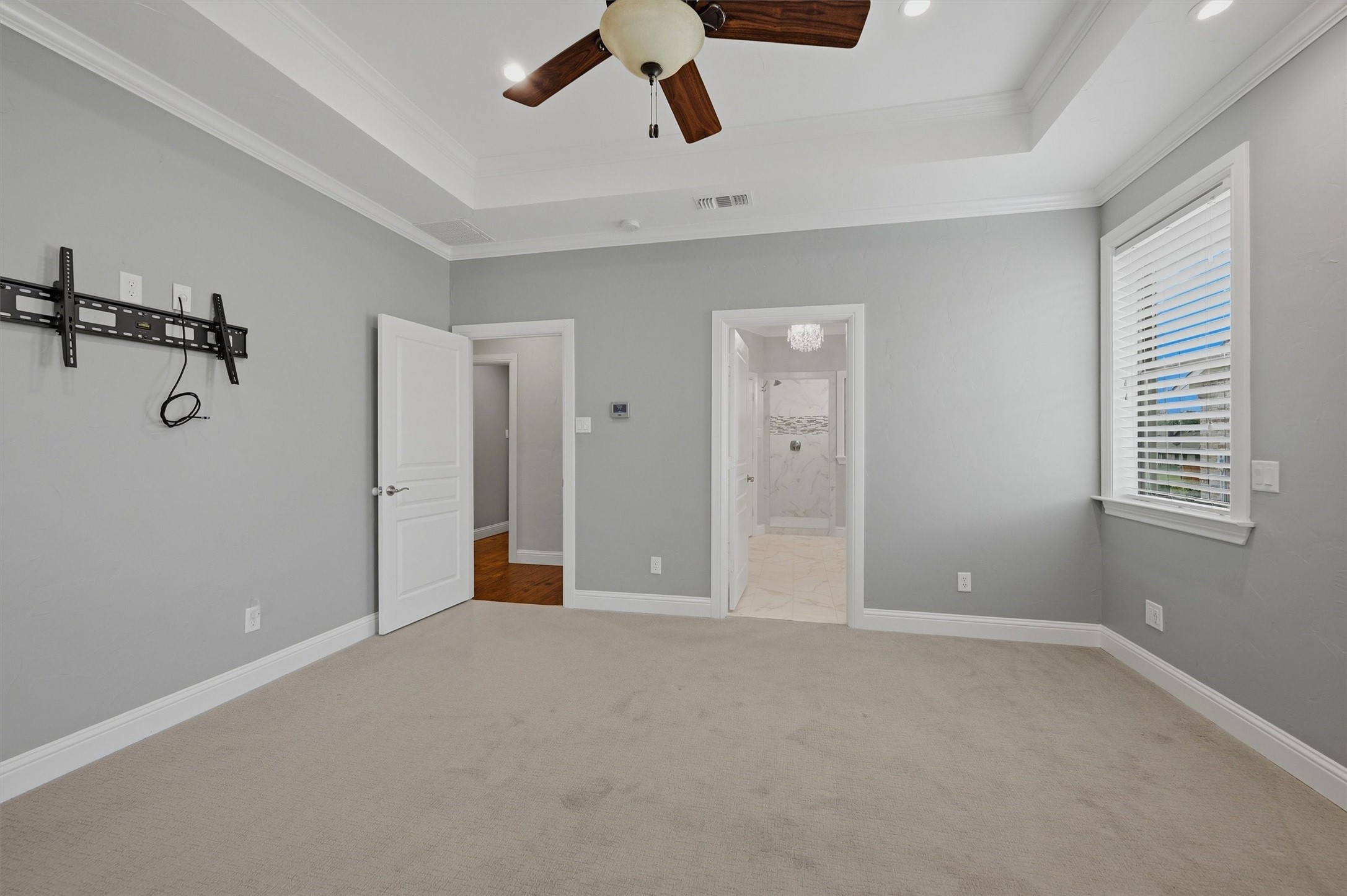 121 Bowie Drive